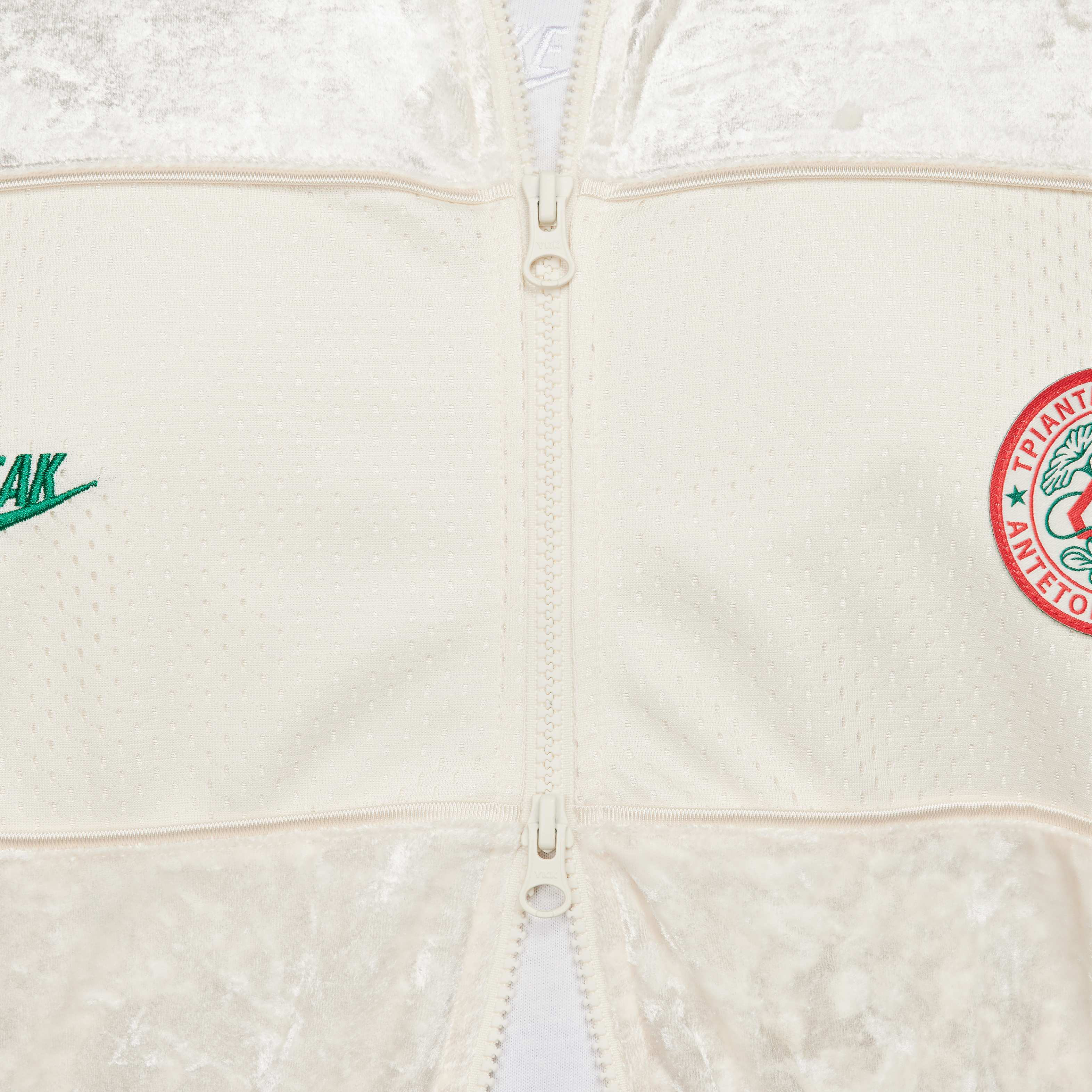 Giannis image number 5