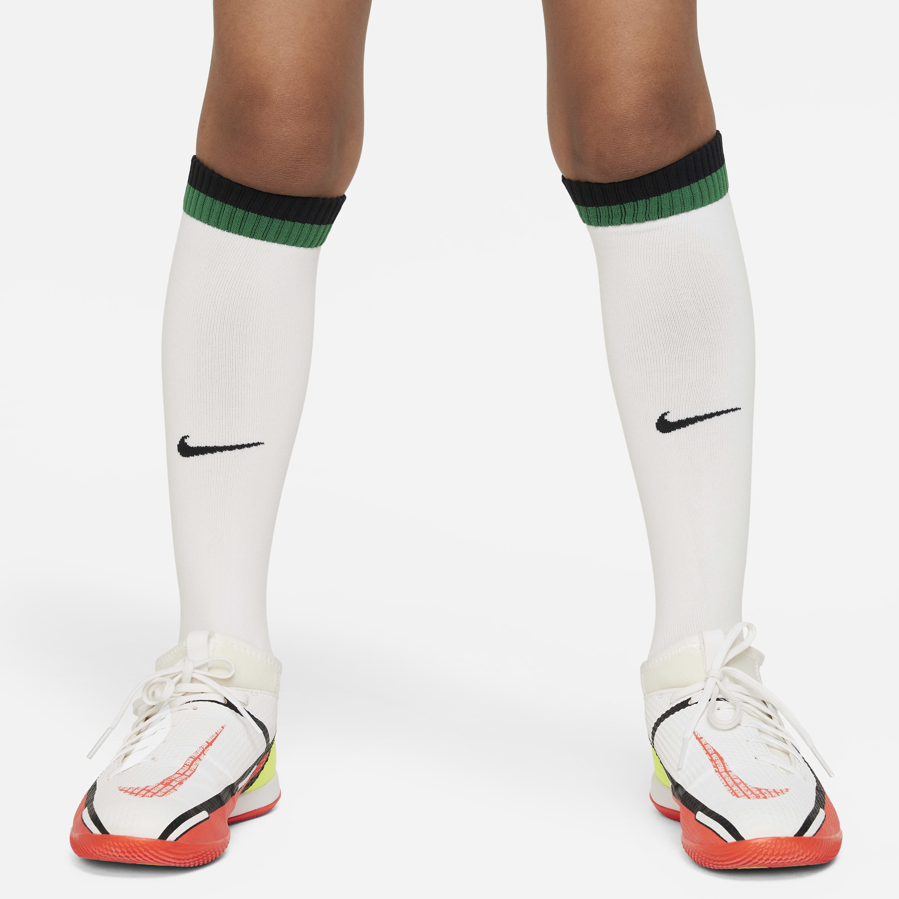 Liverpool F.C. 2023/24 Away image number 7