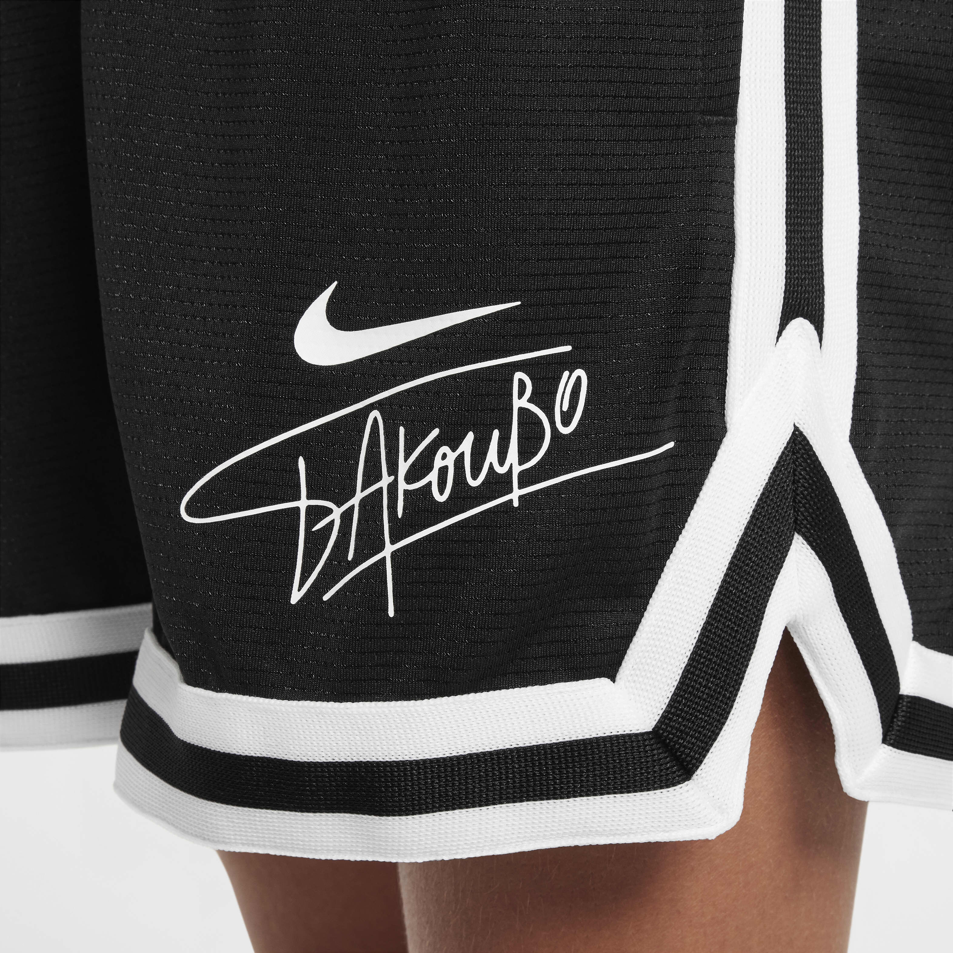 nike antetokounmpo shorts