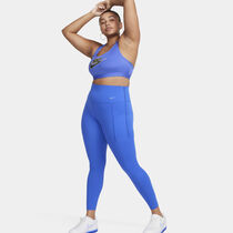 Nike Universa