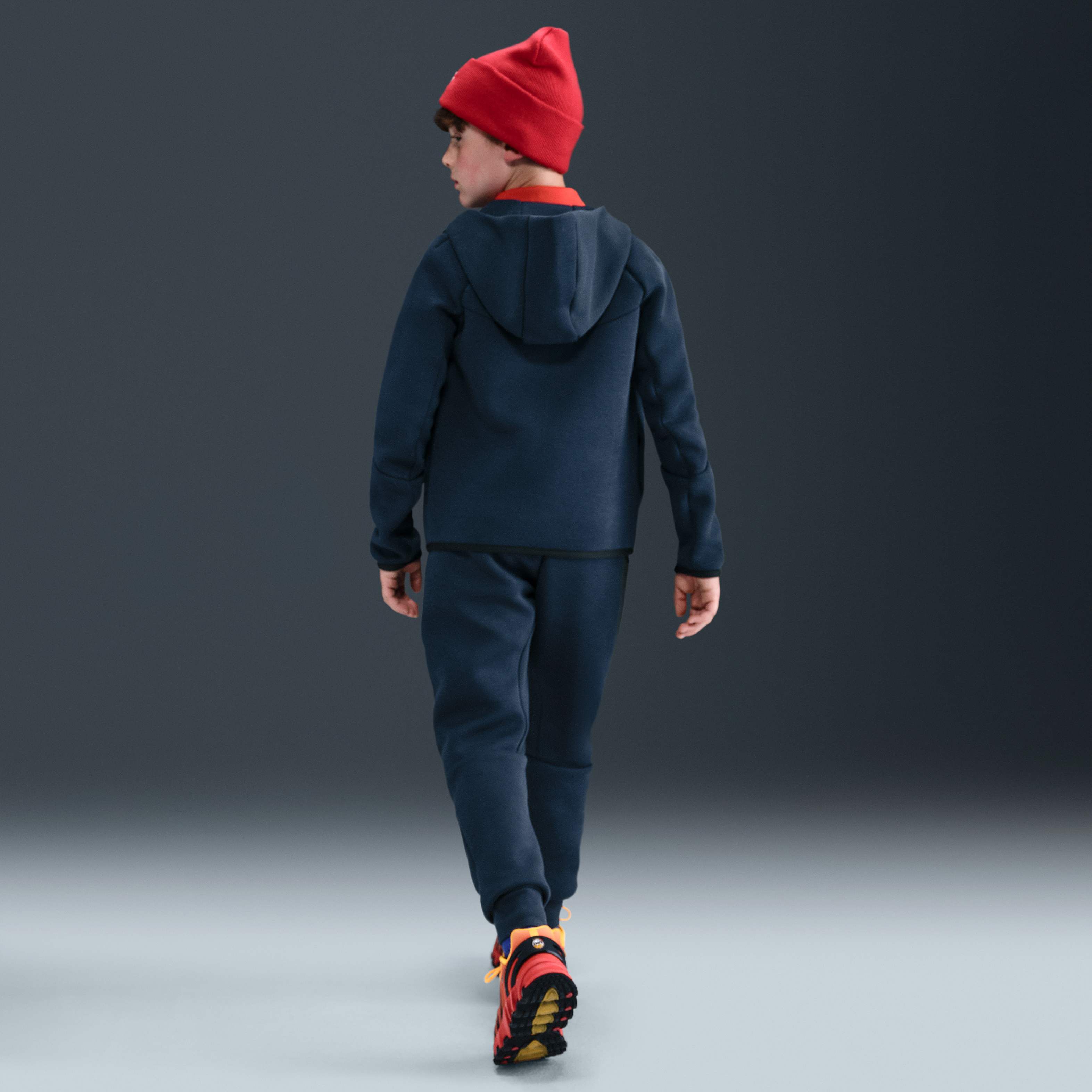 Nike Sportswear Tech Fleece image number 4