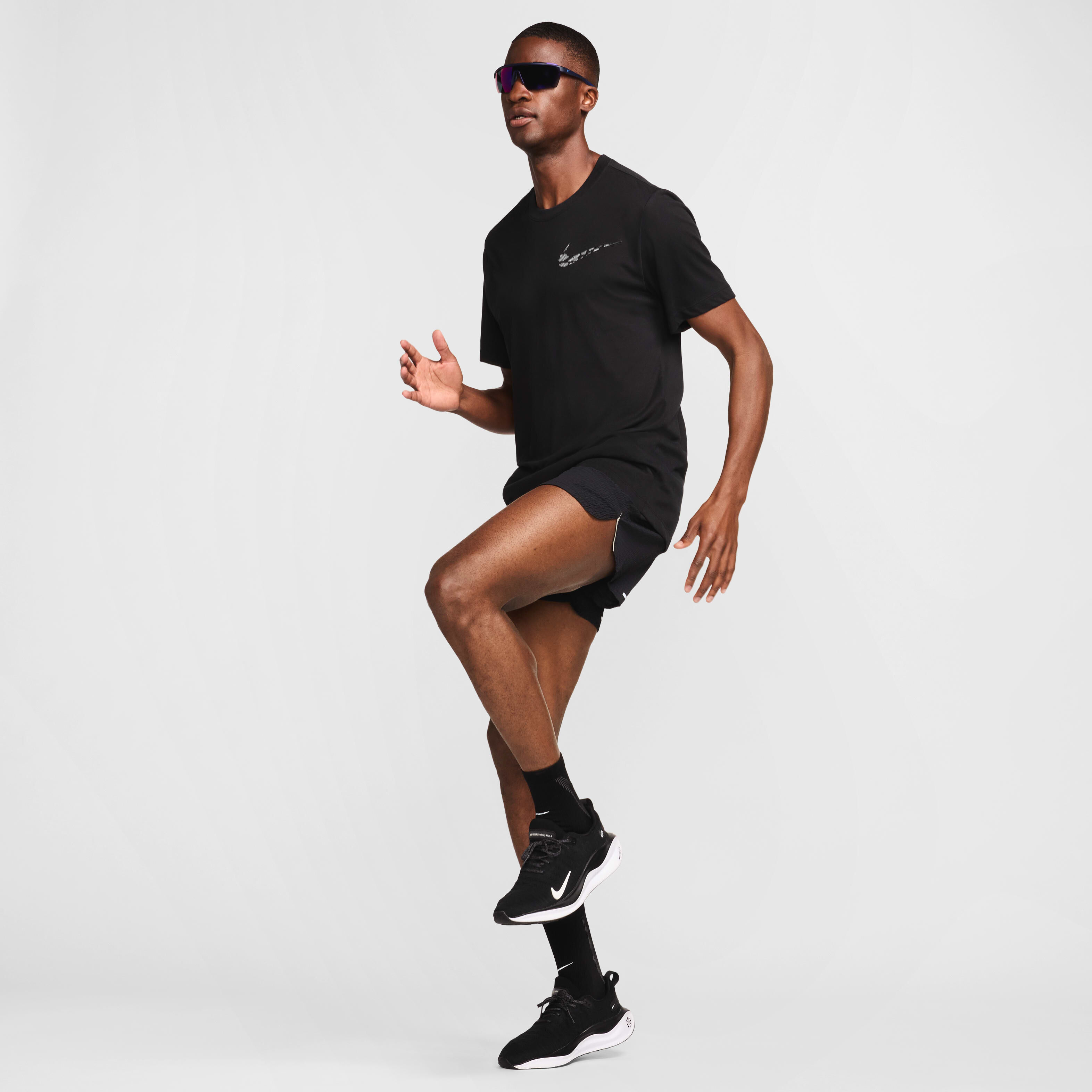 نايكي رانينج ديفجن image number 4