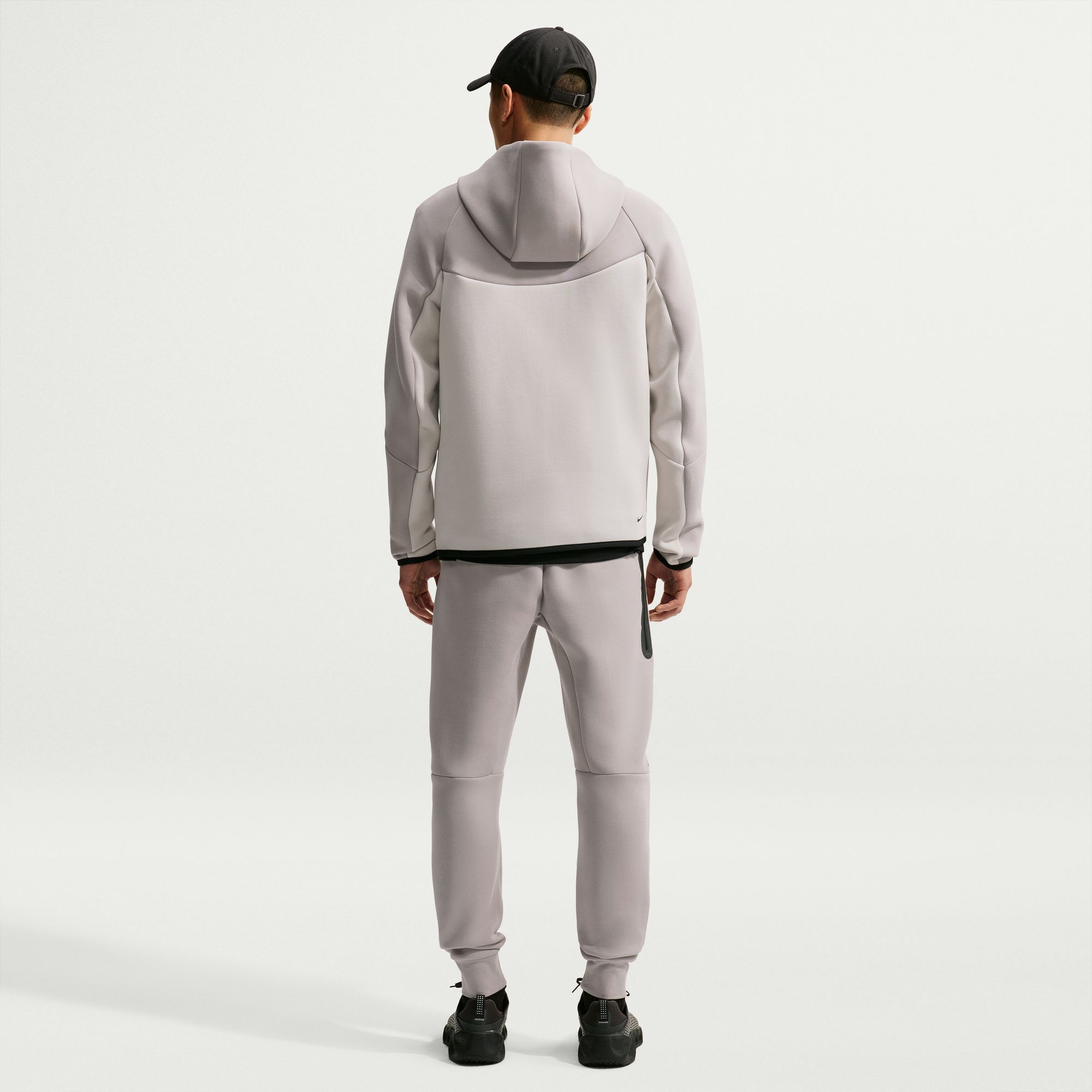 Zoom image