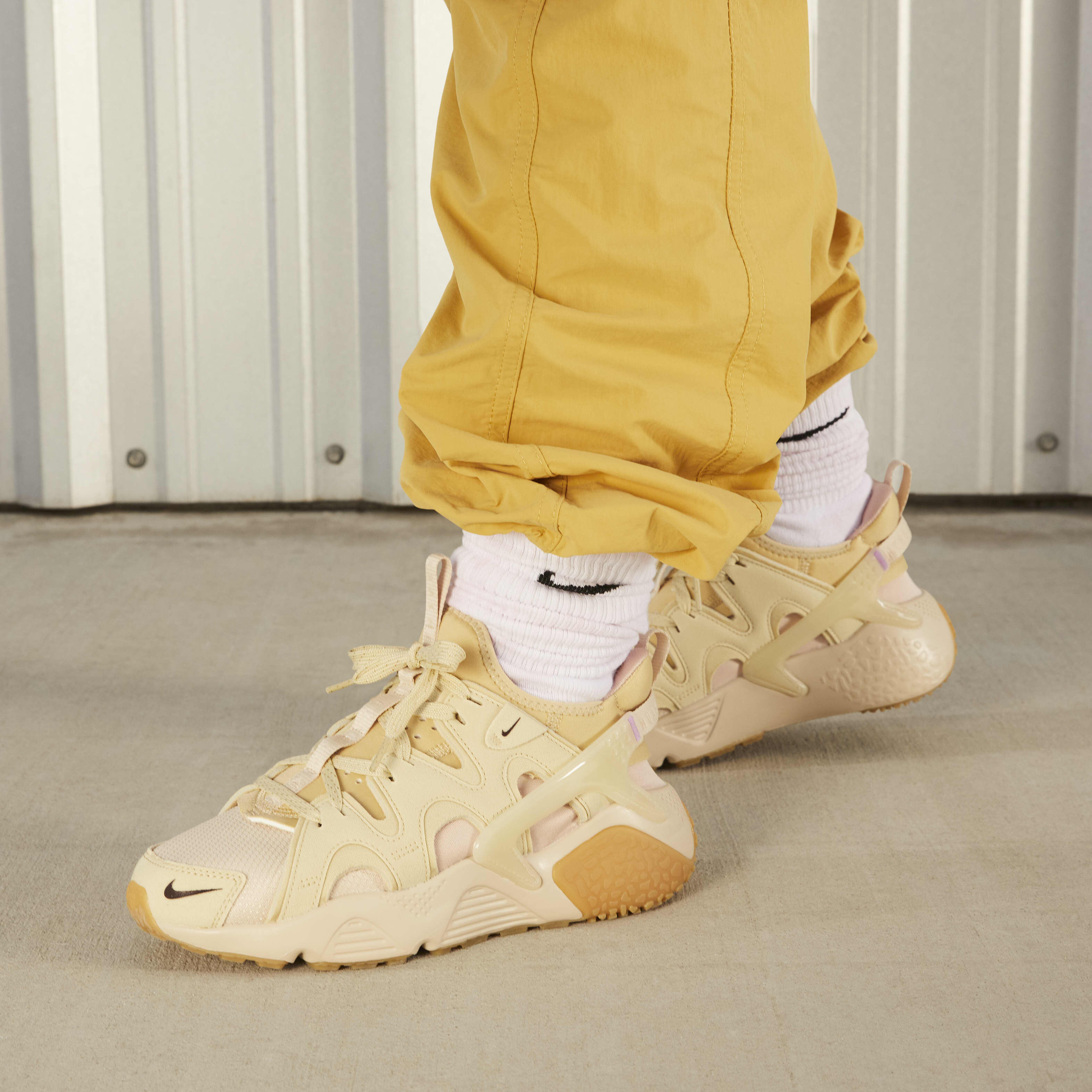 نايكي اير يوراتشي كرافت image number 9