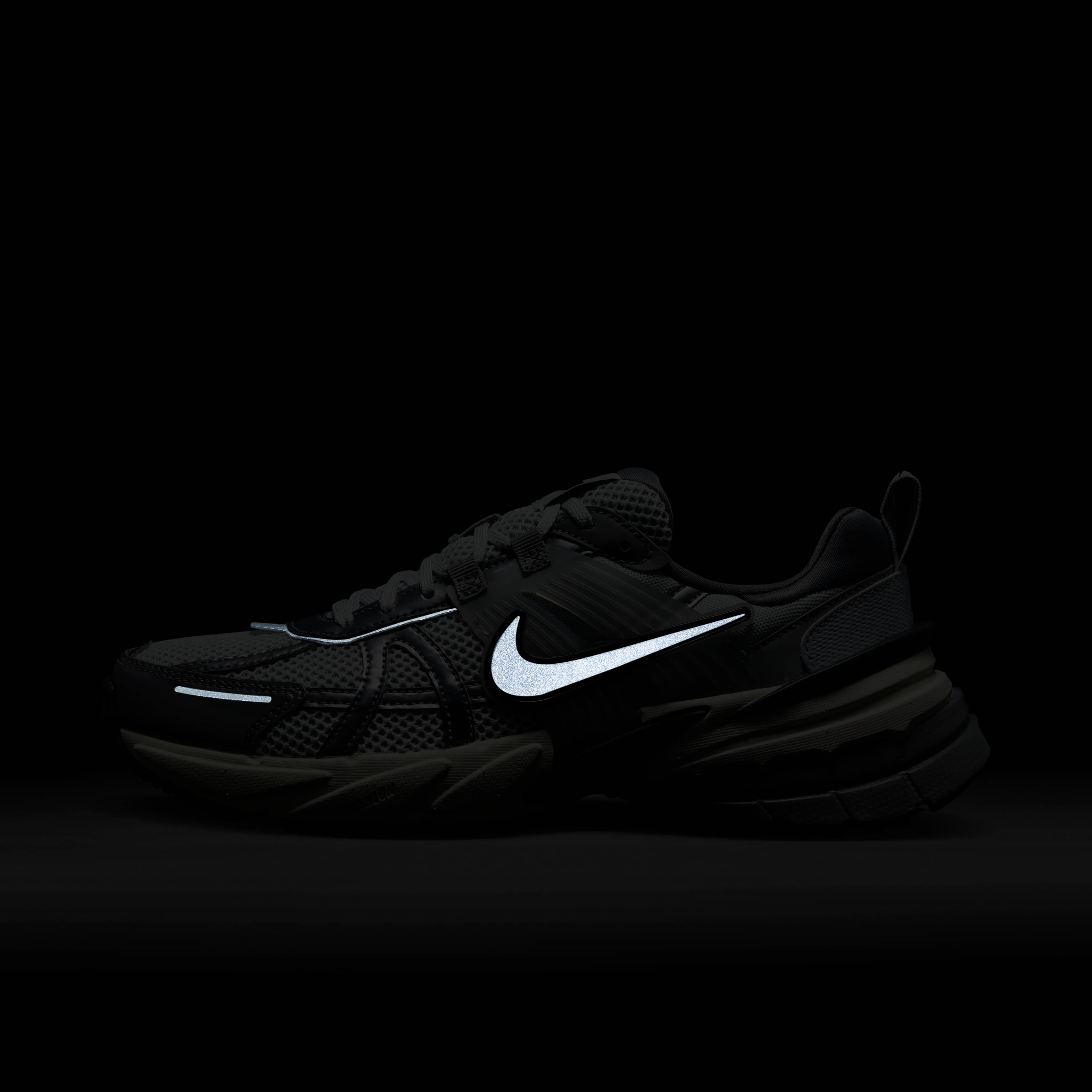 Nike V2K Run image number 10