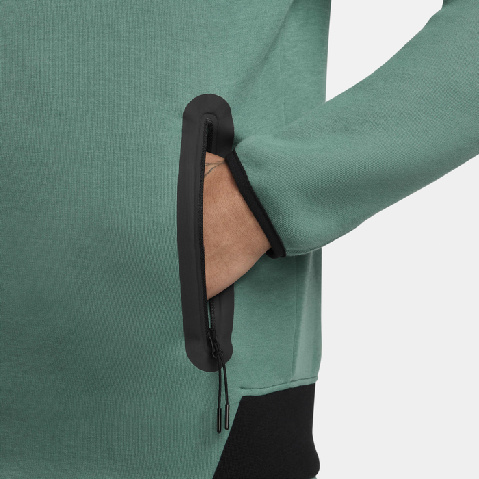 نايكي سبورتسوير تك فليس ويندرانر image number 6 نايكي سبورتسوير تك فليس ويندرانر image number 6