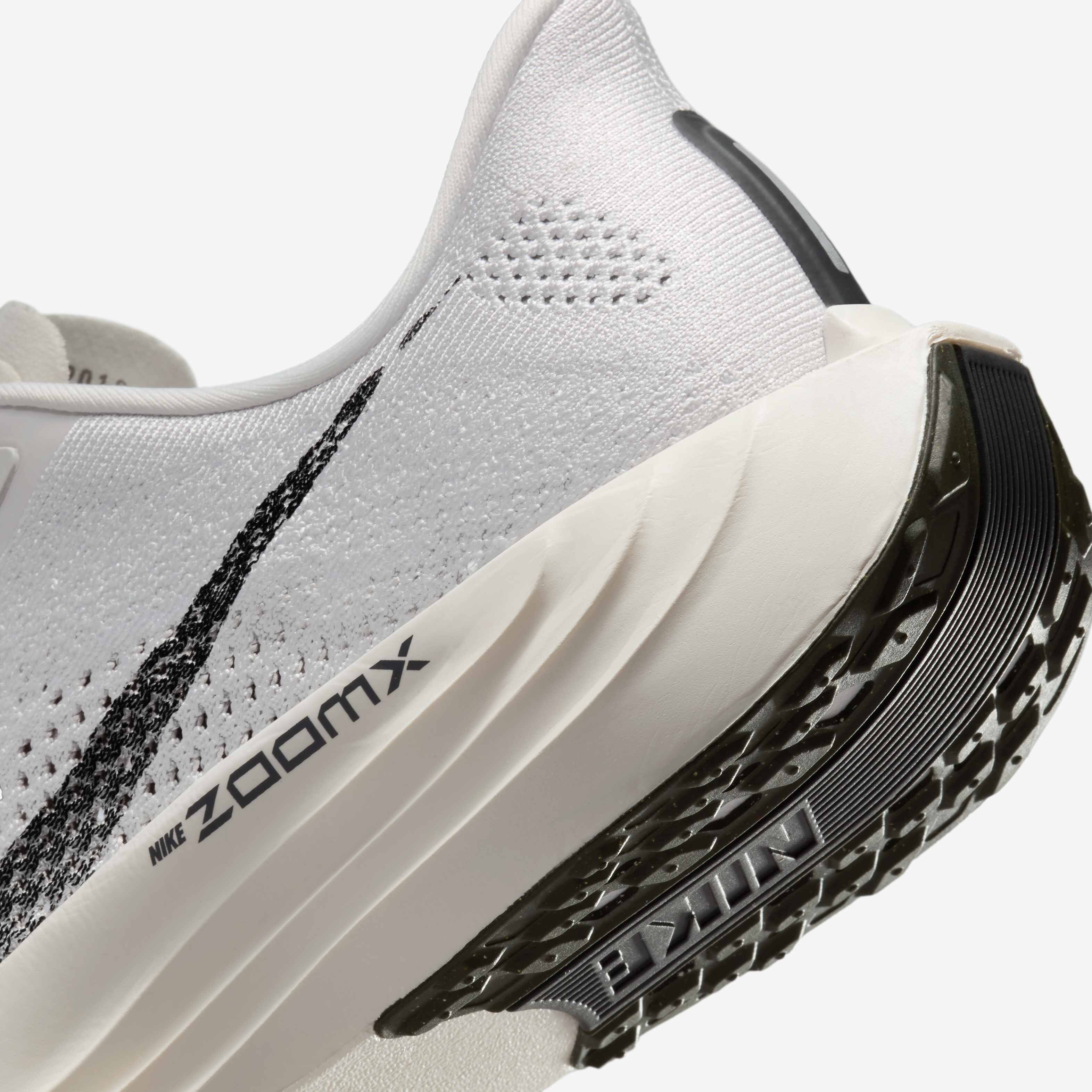 Nike Pegasus Plus image number 7