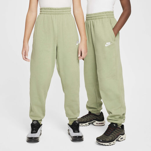 نايكي سبورتسوير كلوب فليس