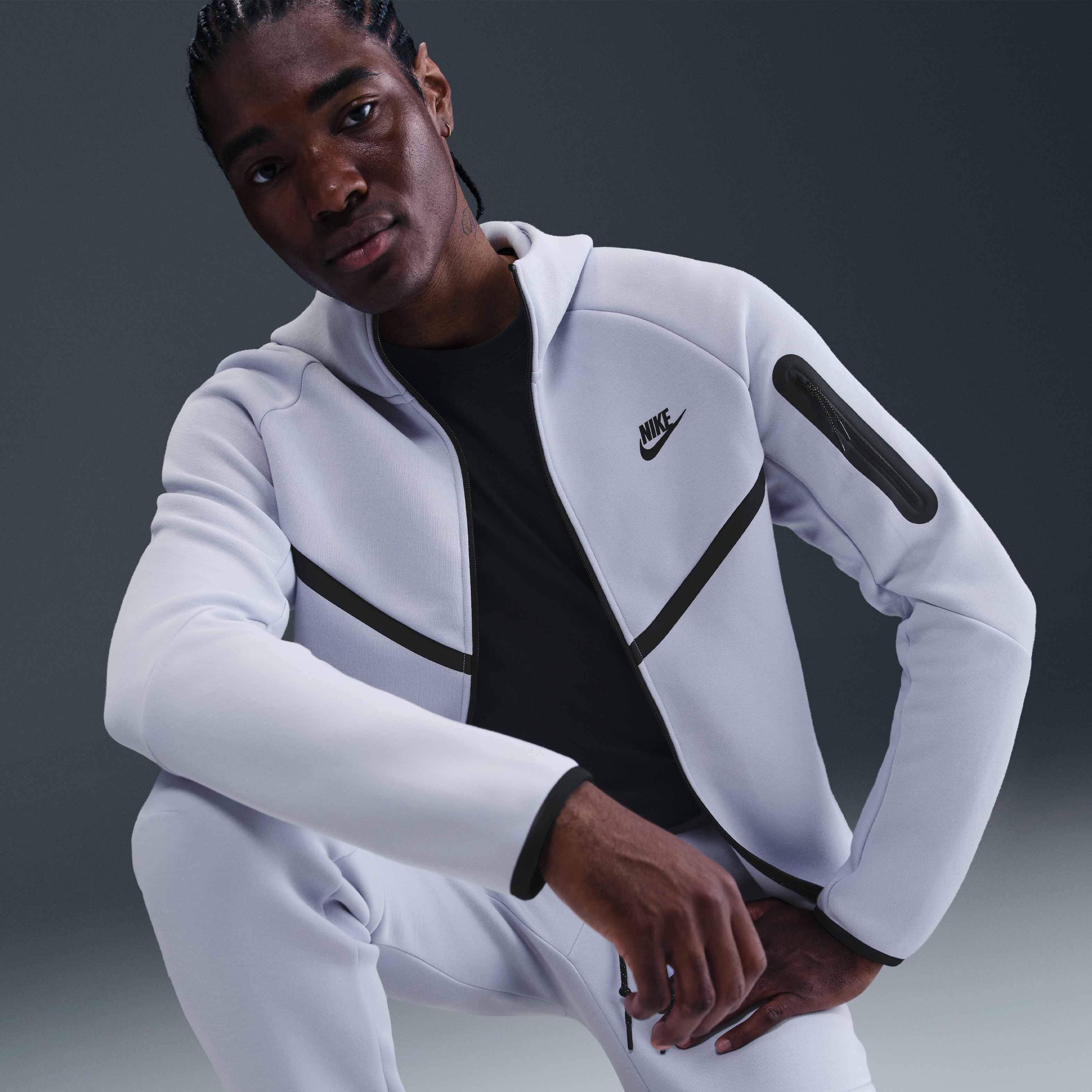 نايكي تك image number 2