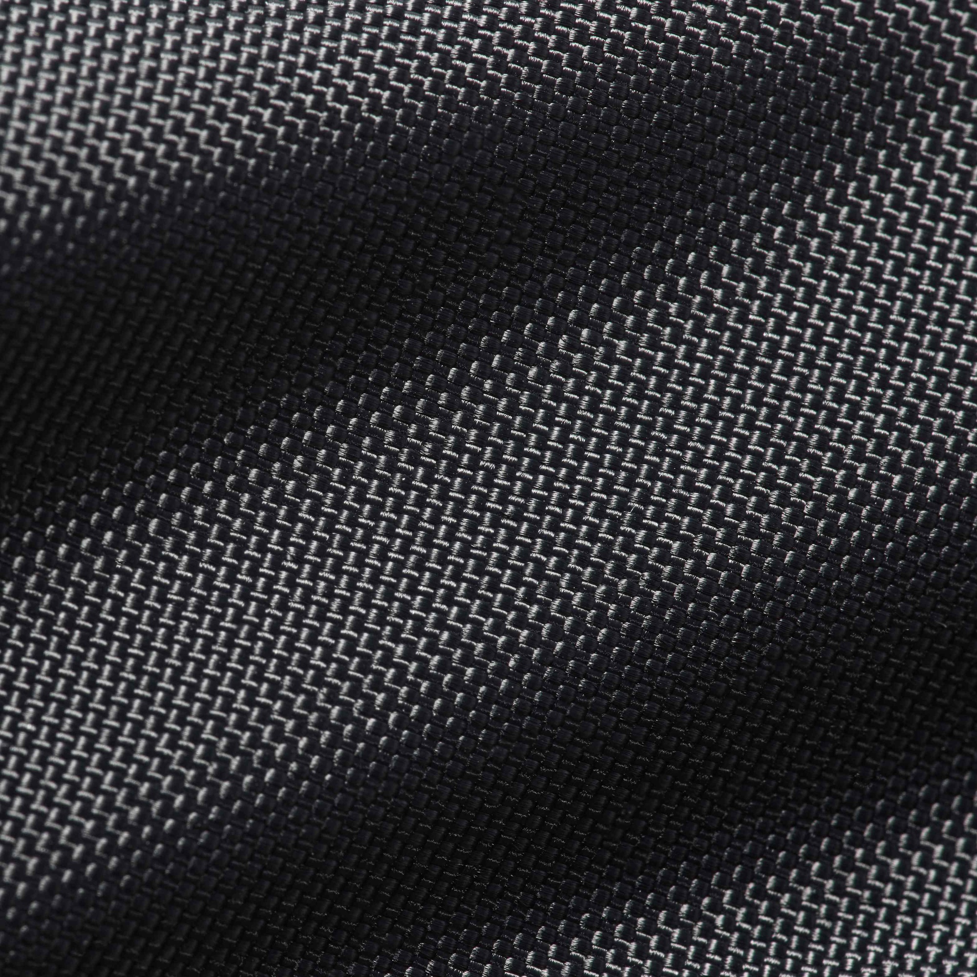 Zoom image