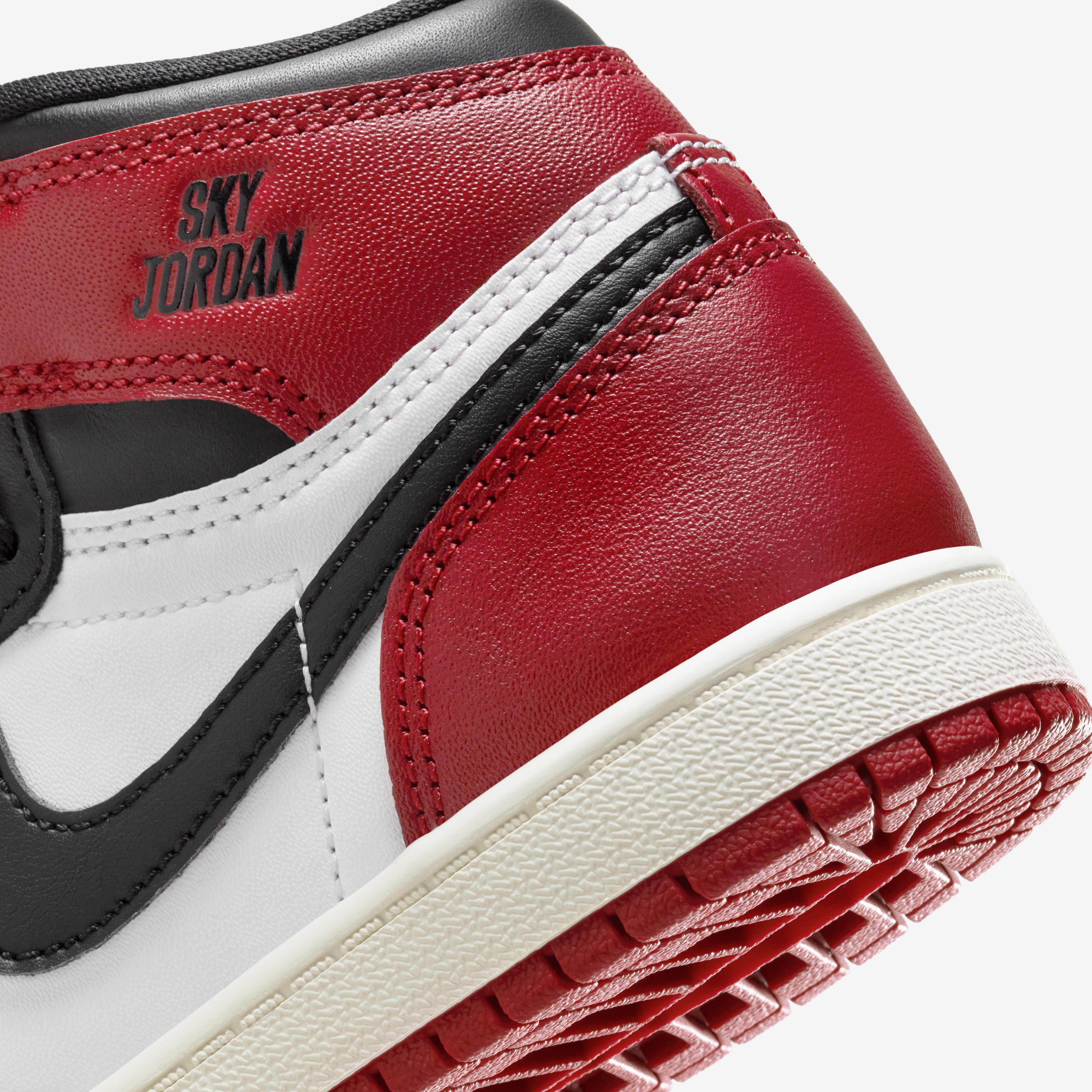 Jordan 1 Retro High OG image number 7