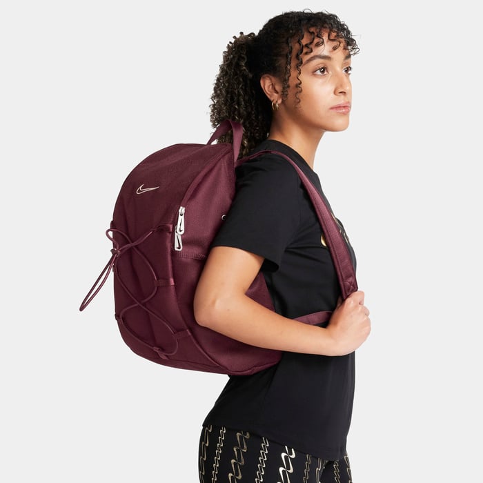 nike backpack for women Sportswear Futura 365 Mini Black/Red The padded straps and easy Nike Heritage Backpack (25L)