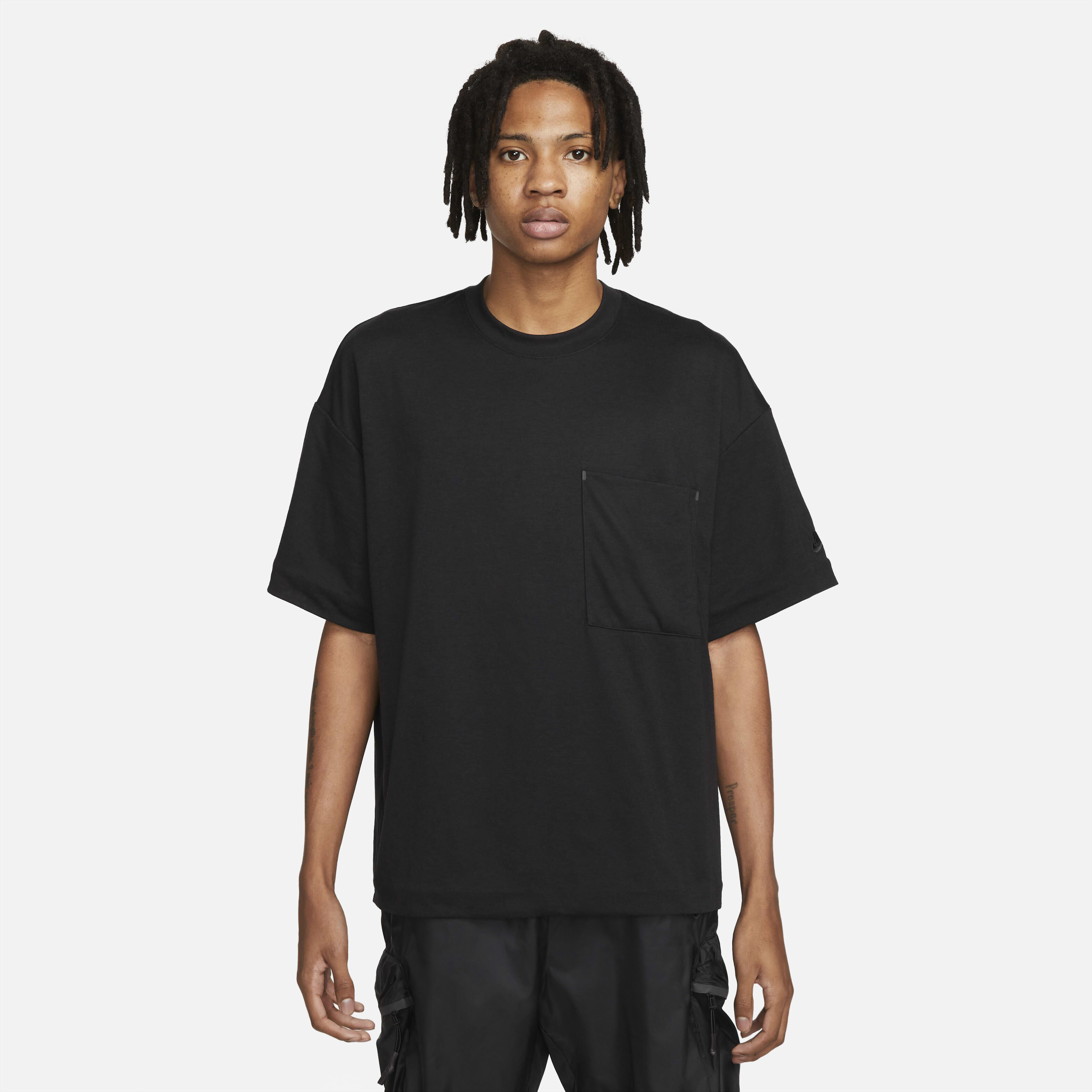 Nike tech shirt sales