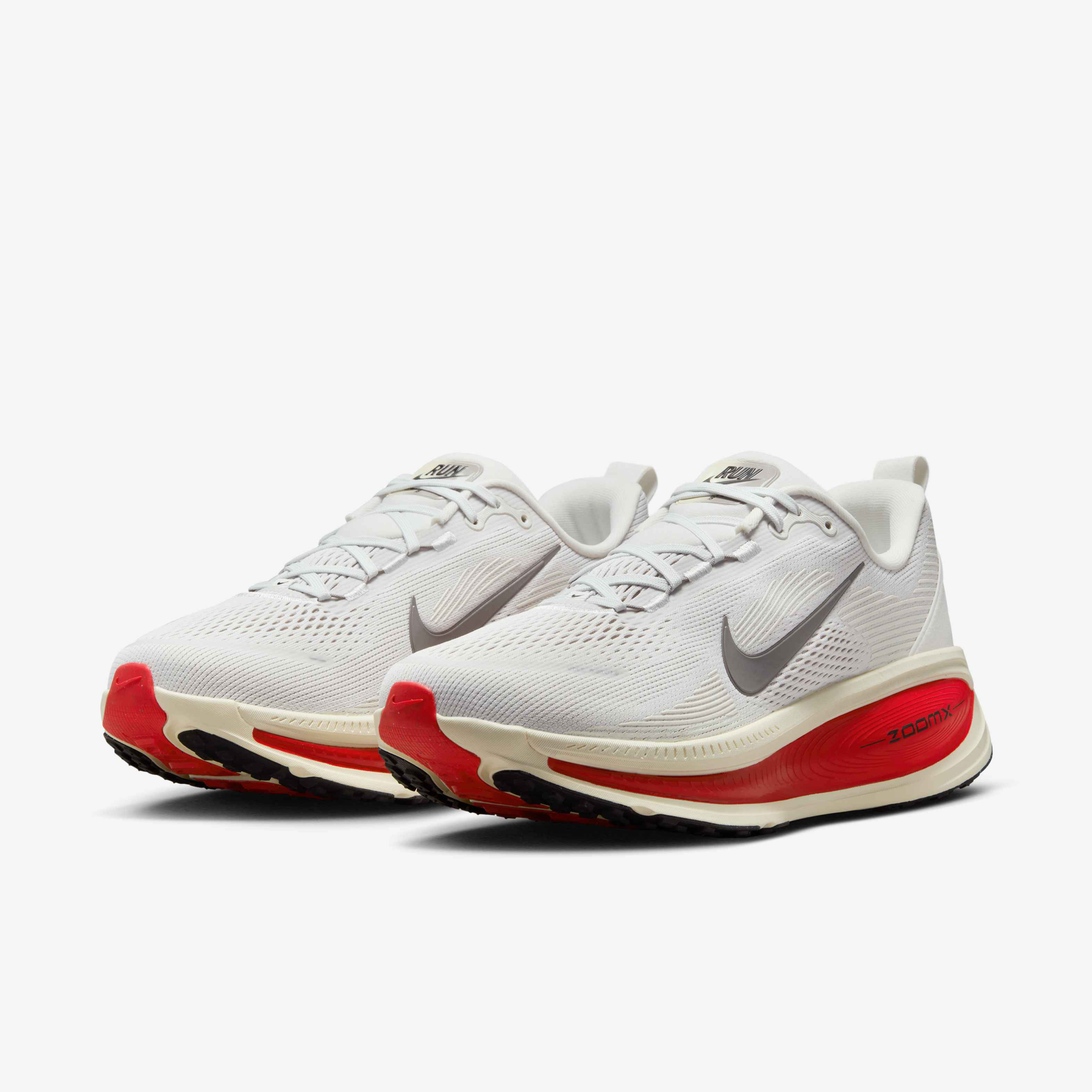 Nike Vomero 18 image number 4