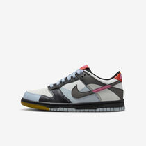 Nike Dunk Low SE