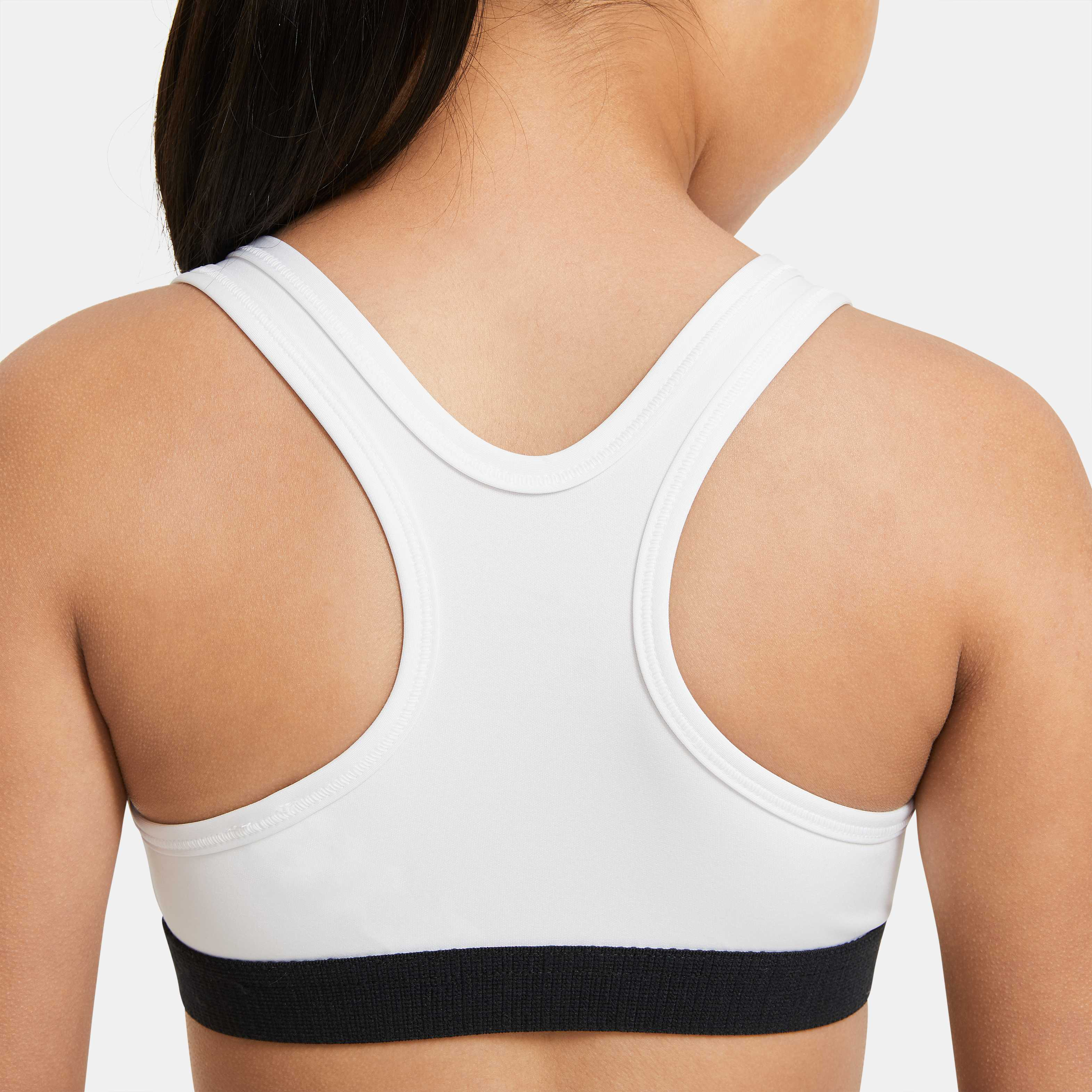 نايكي سووش image number 4