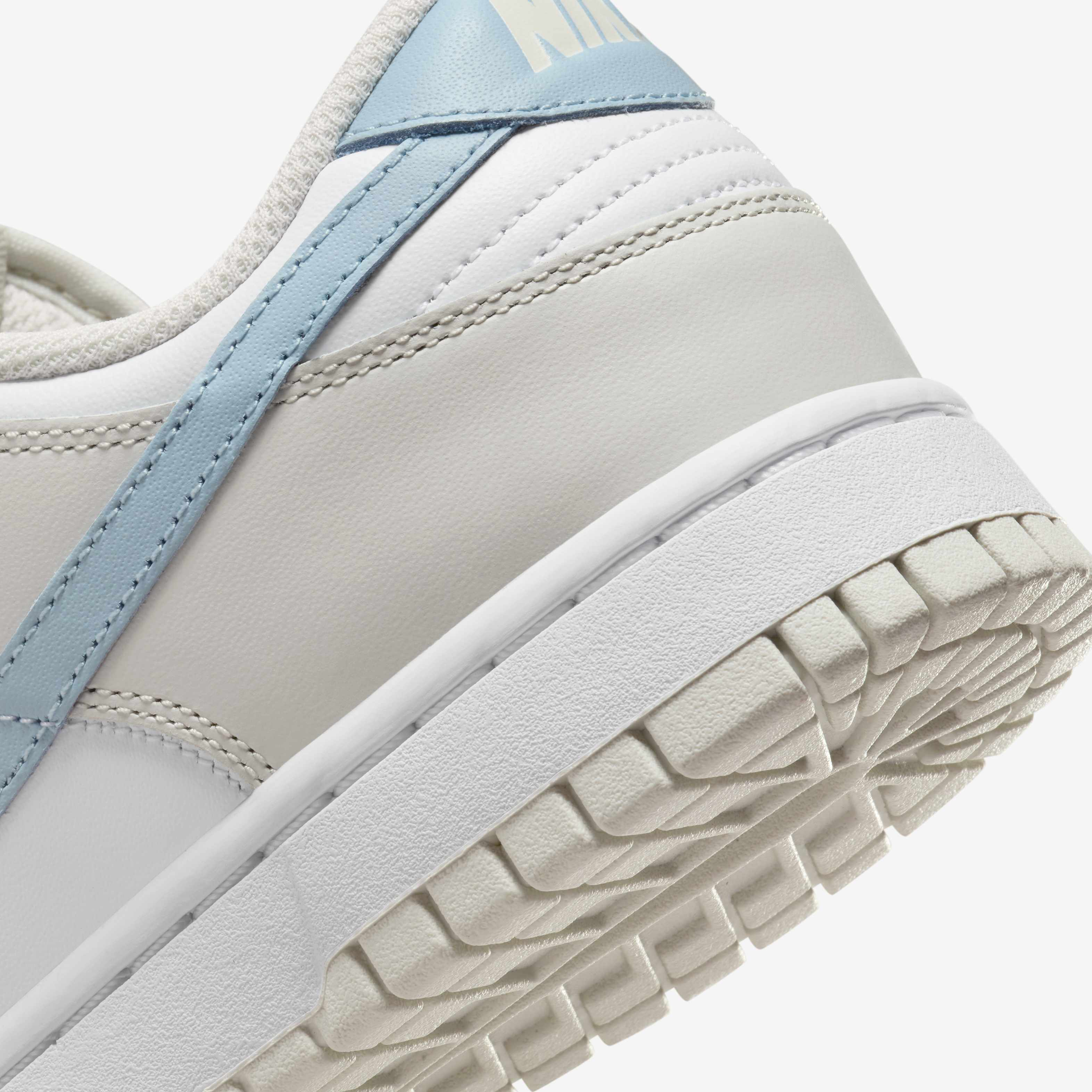 Nike Dunk Low image number 8