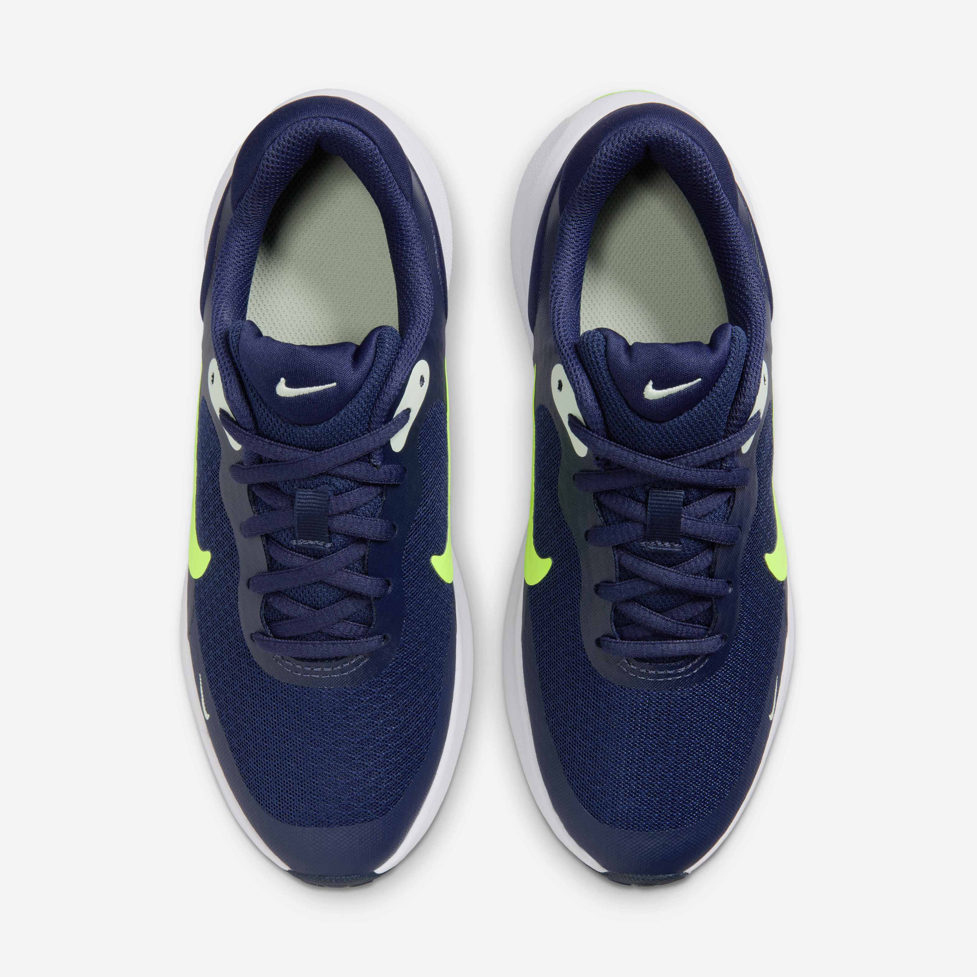Nike Revolution 7 image number 3