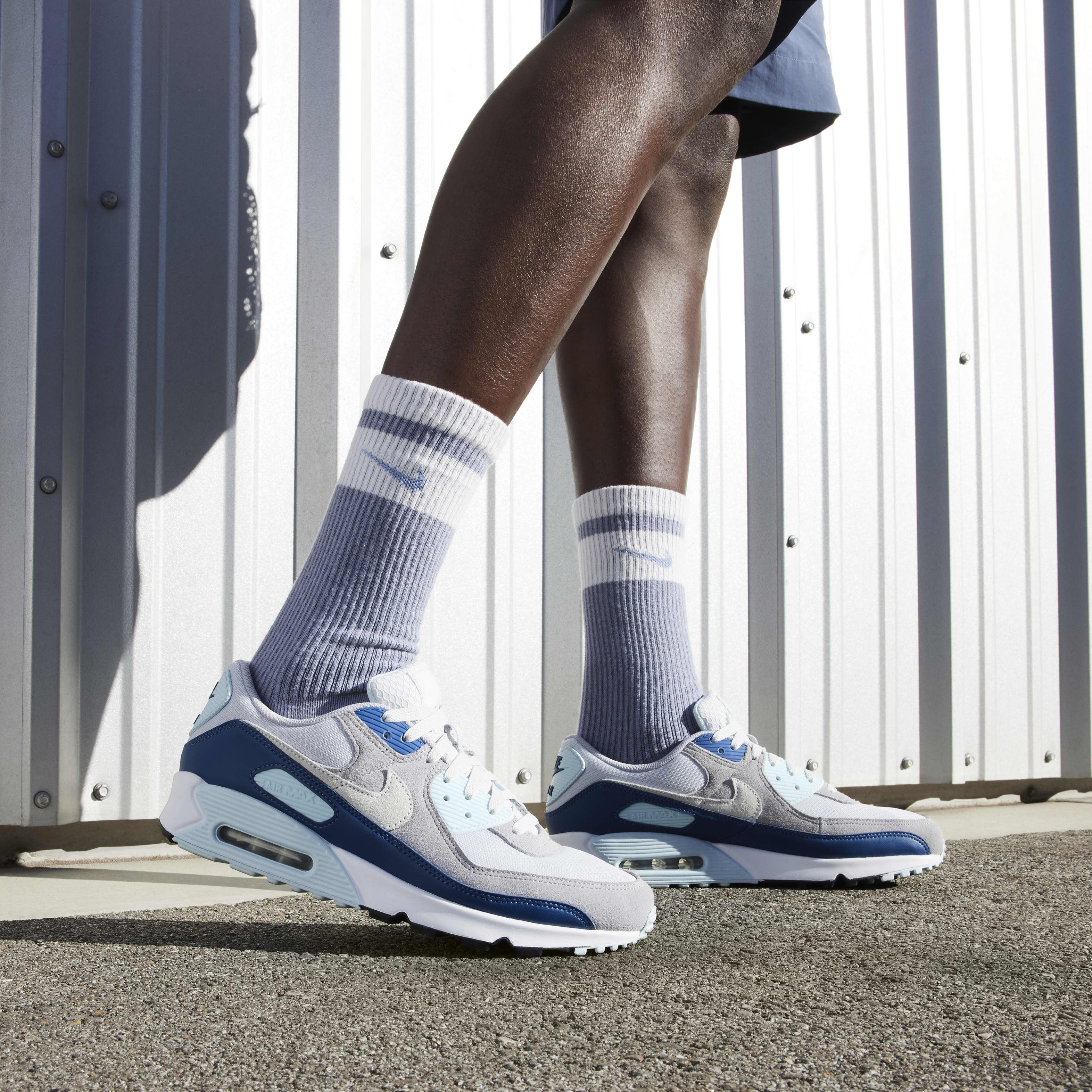 Buy Nike Air Max 90 Men s Shoes Nike Kuwait Official
