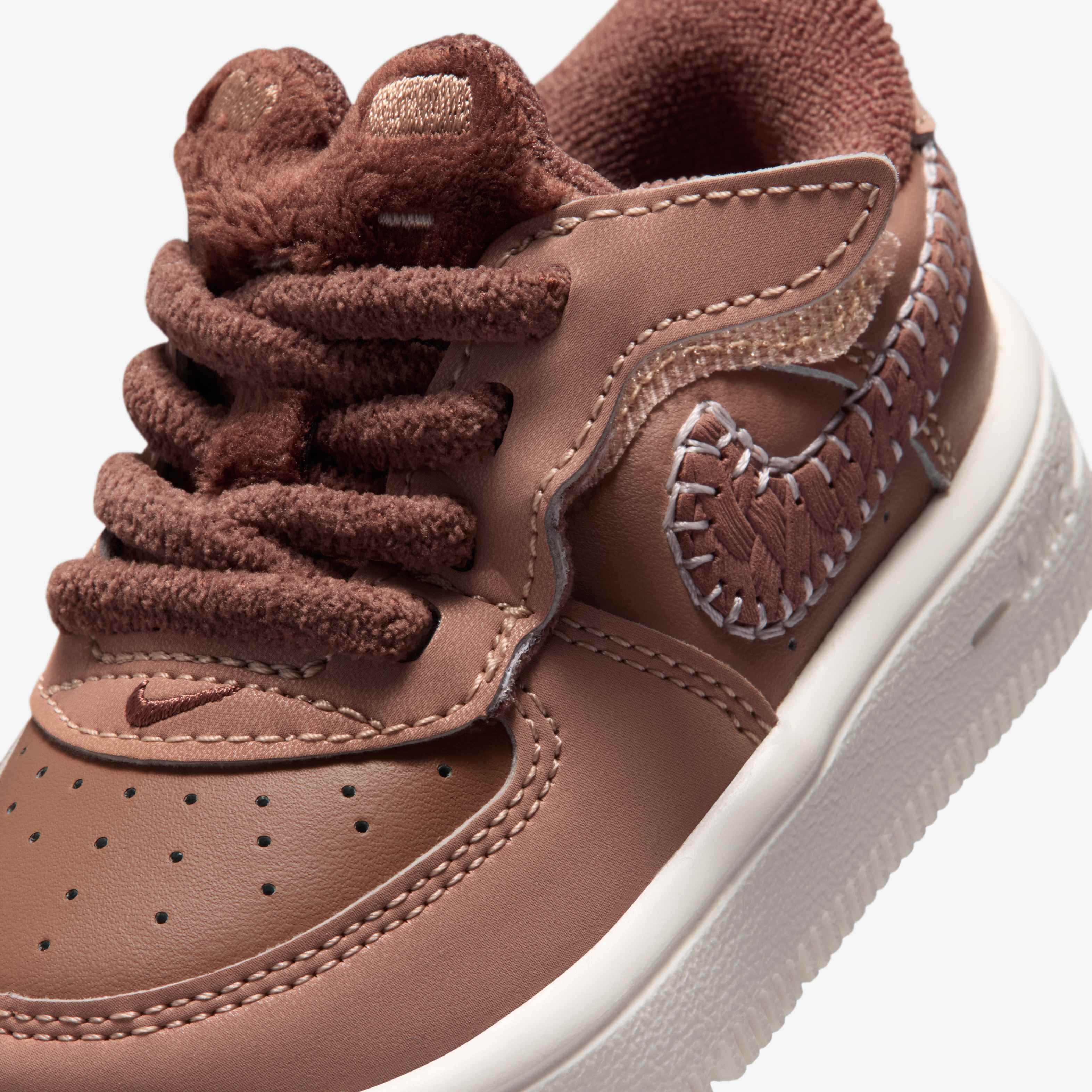 Nike Force 1 Low EasyOn image number 6
