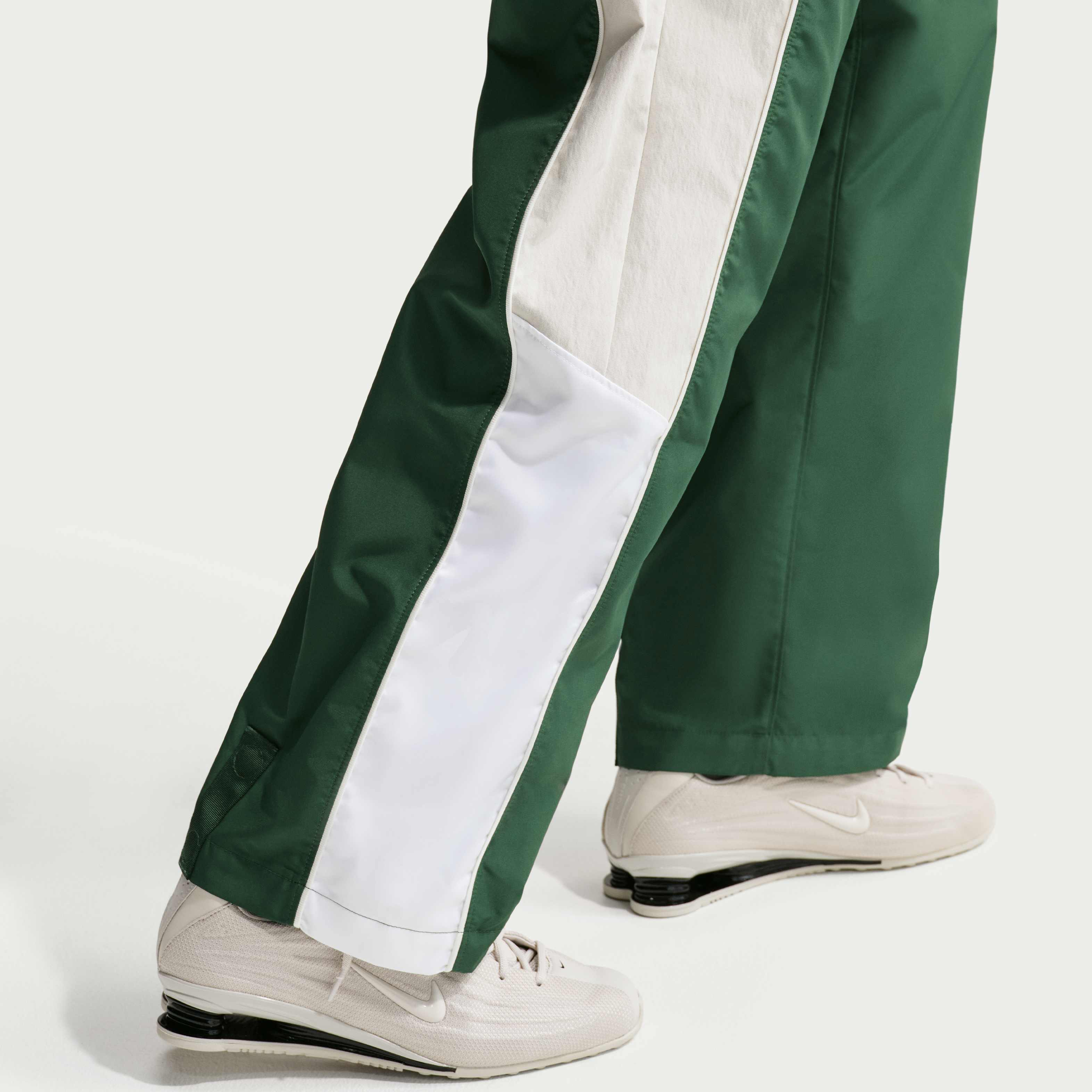 نايكي سبورتسوير image number 2