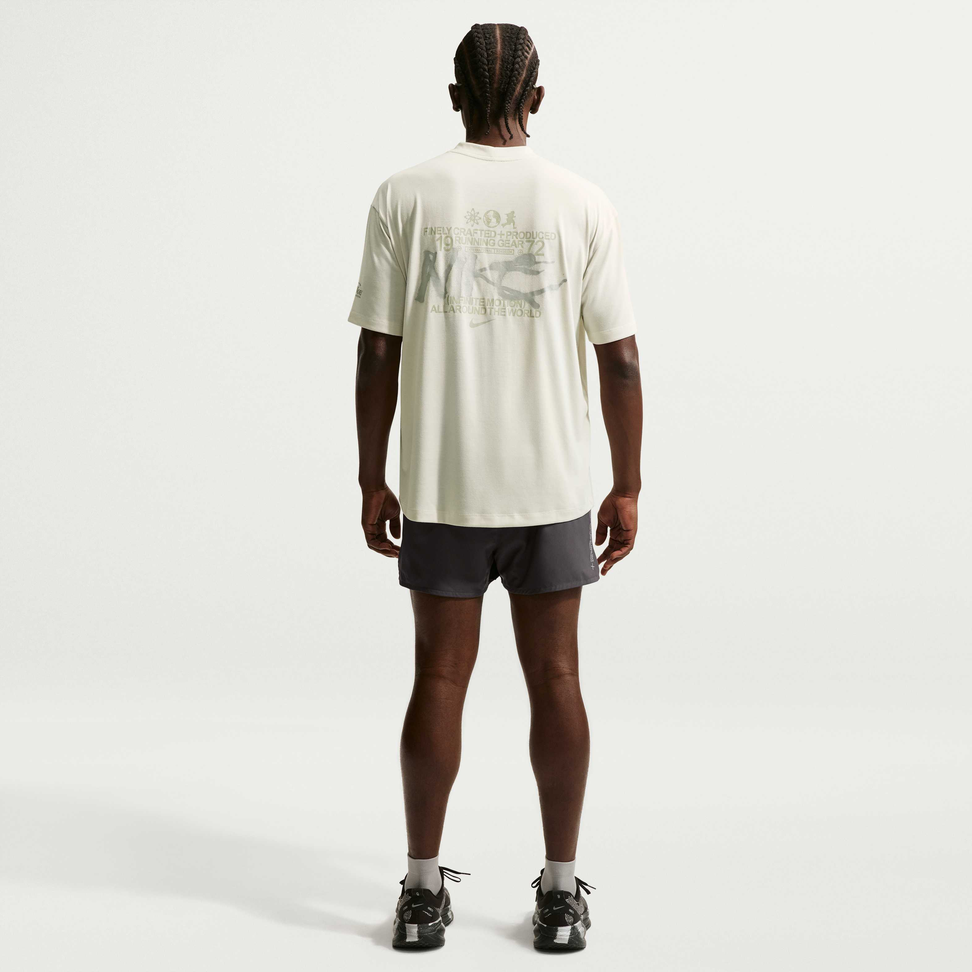 Nike image number 2