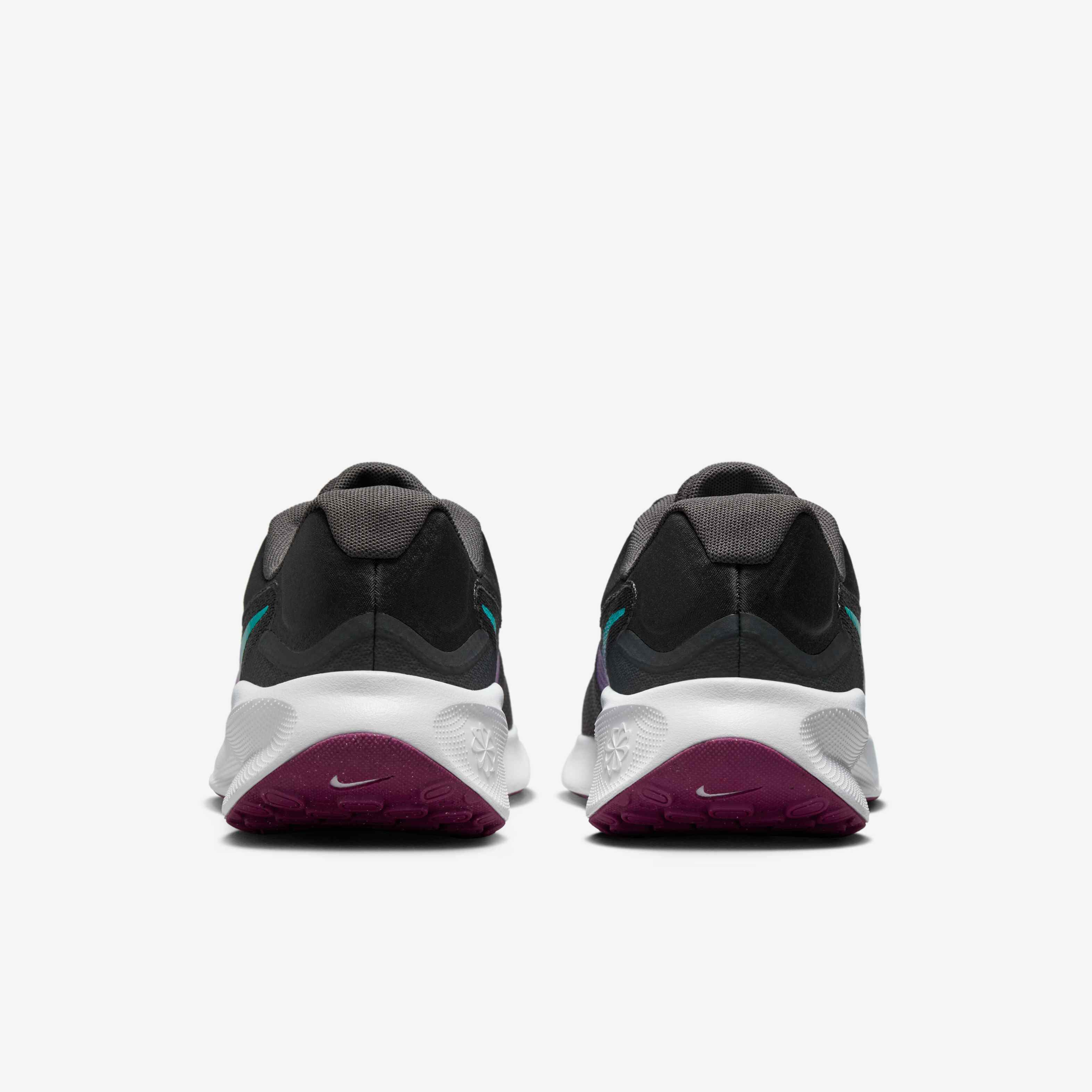 Nike Revolution 7 image number 5