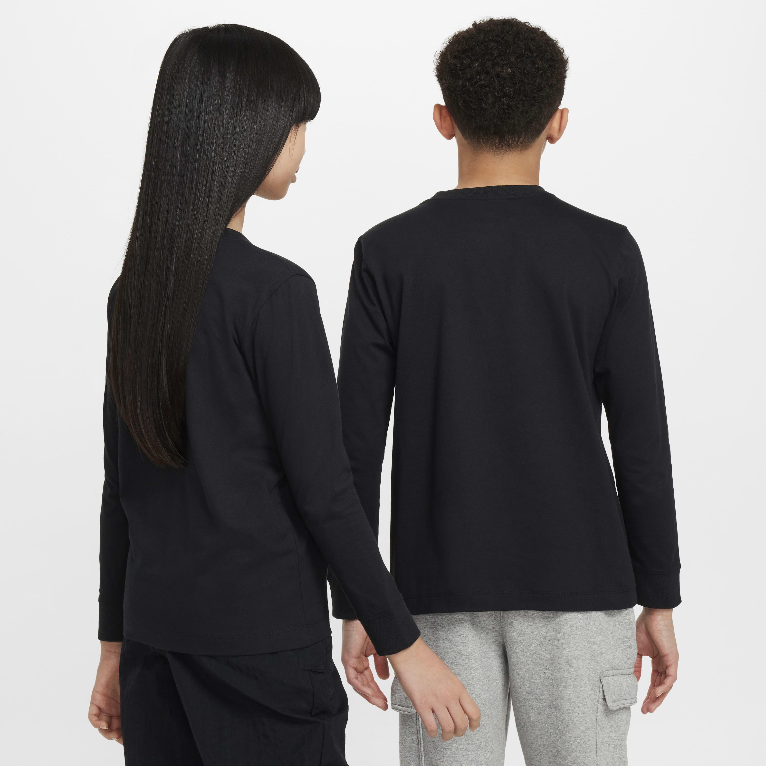 نايكي سبورتسوير image number 1