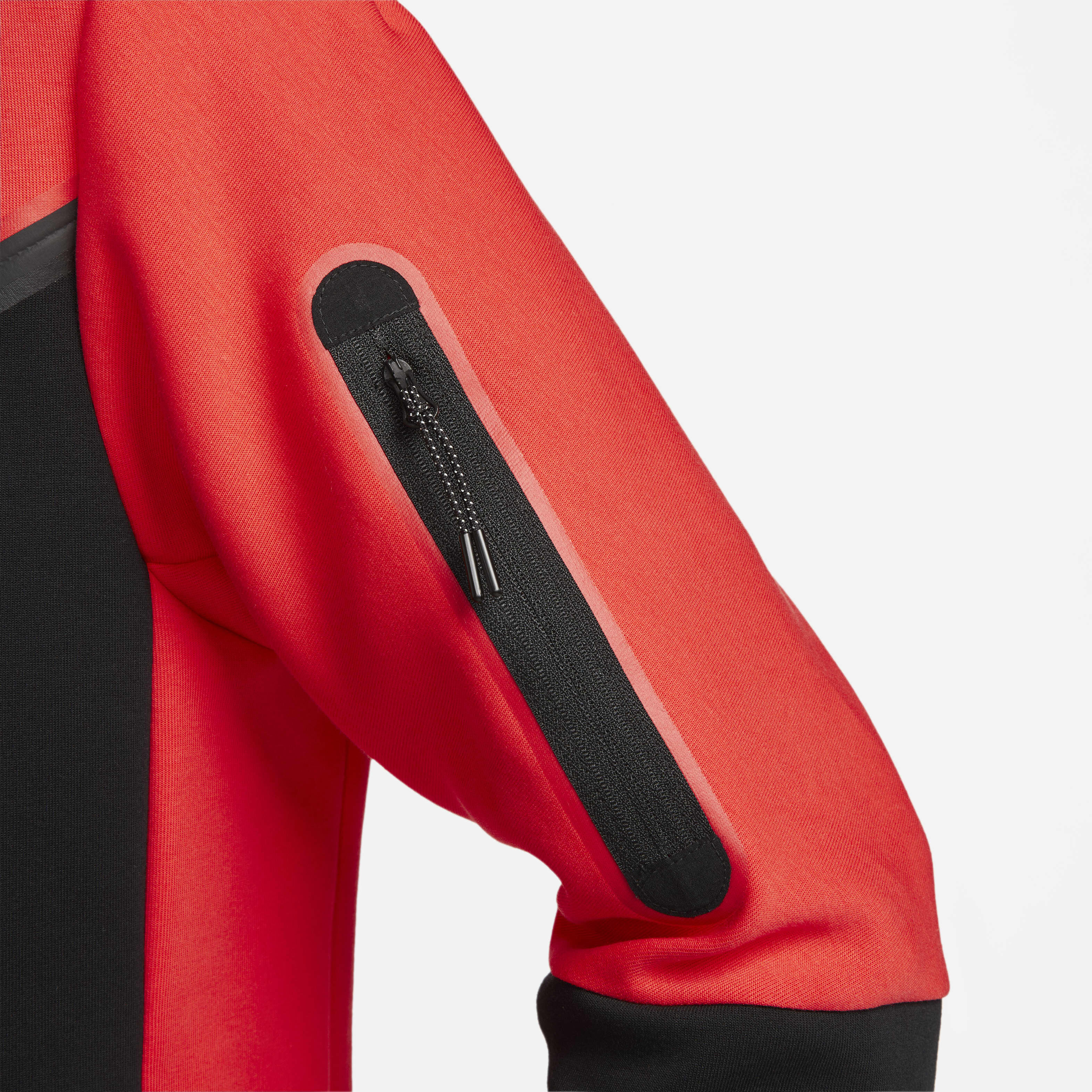 Nike Sportswear Tech Fleece image number 4