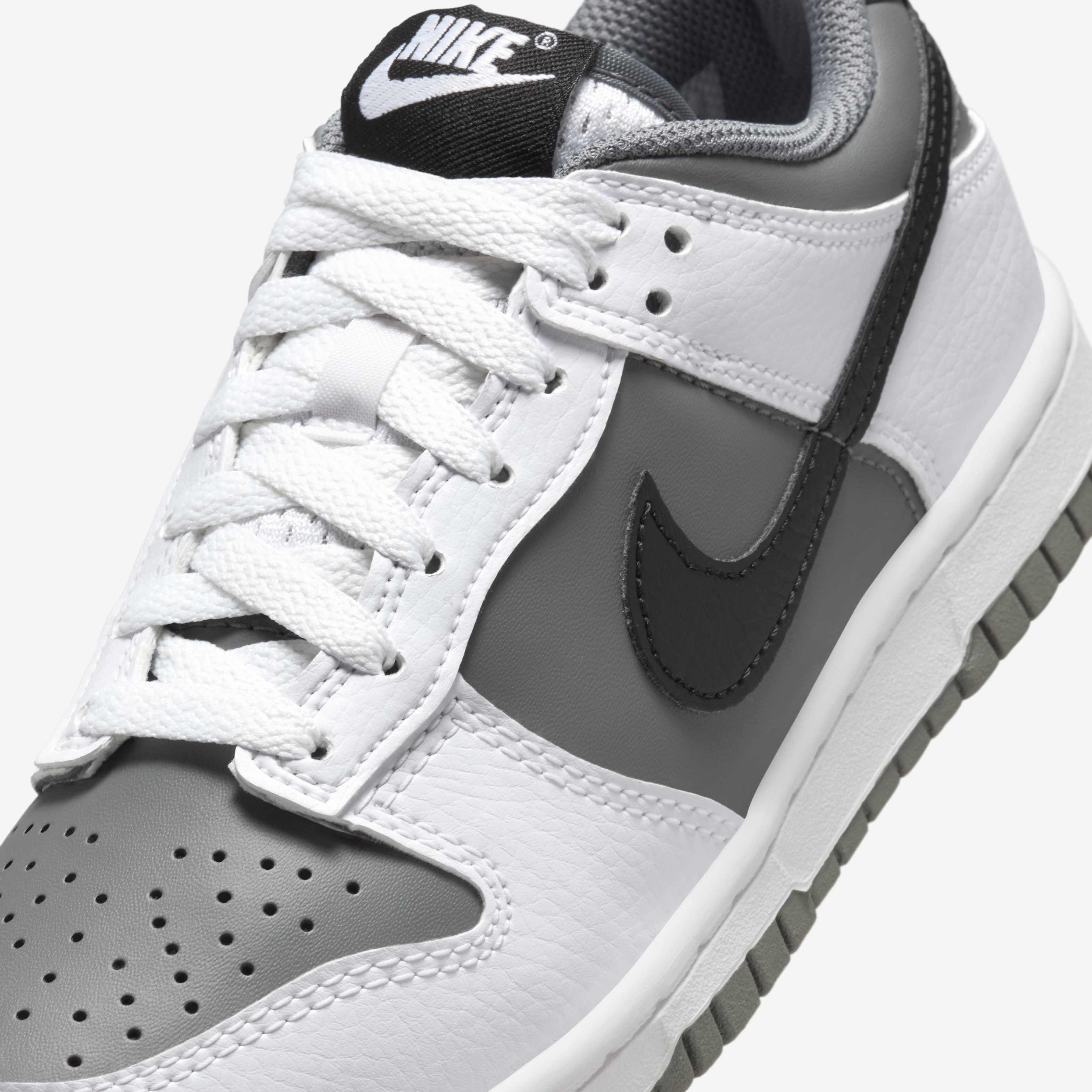 Nike Dunk Low image number 6