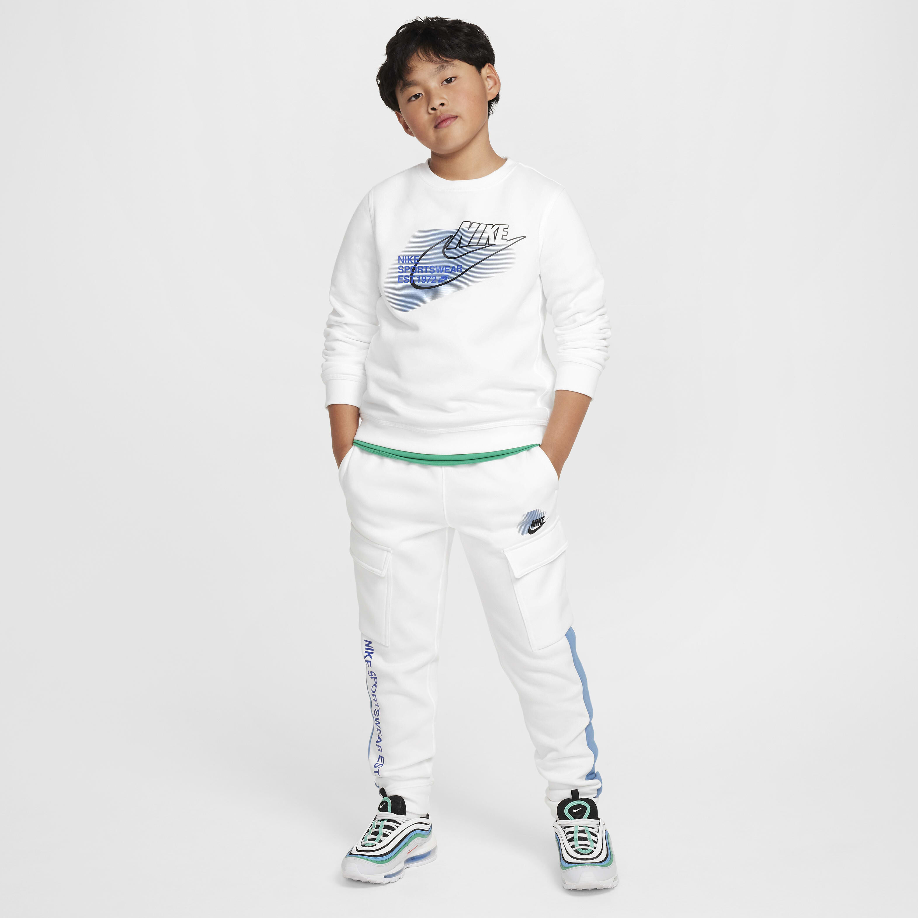 Boys nike crew sweatshirt outlet