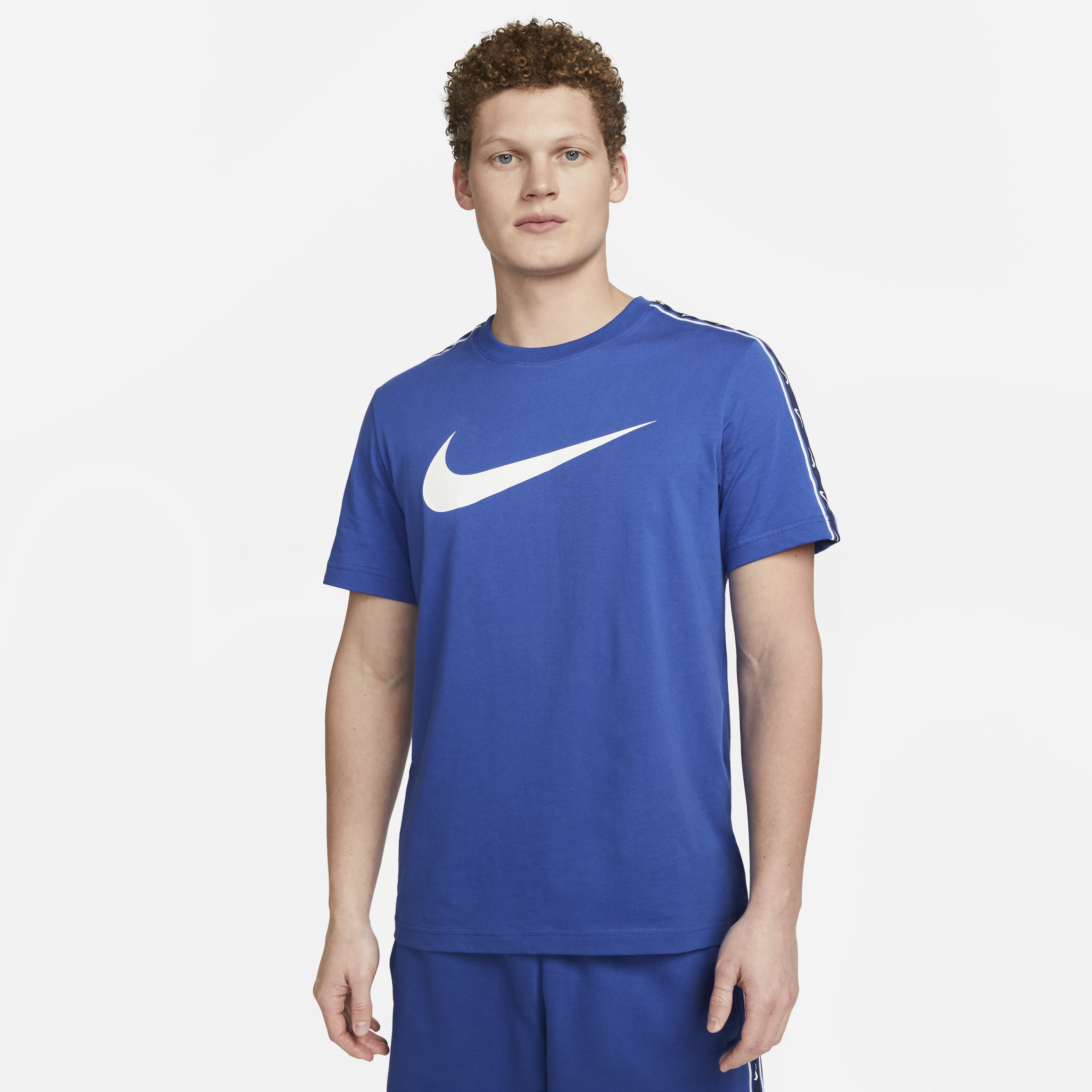 Nike Sportswear Repeat image number 0