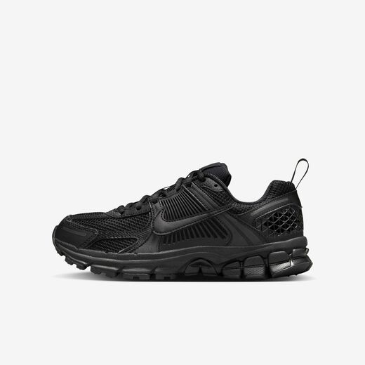 Vomero-Nike, Nike Vomero 5, Older Kids' Shoes with Reflective Design Accents Vomero-Nike, Nike Vomero 5, Older Kids' Shoes with Reflective Design Accents