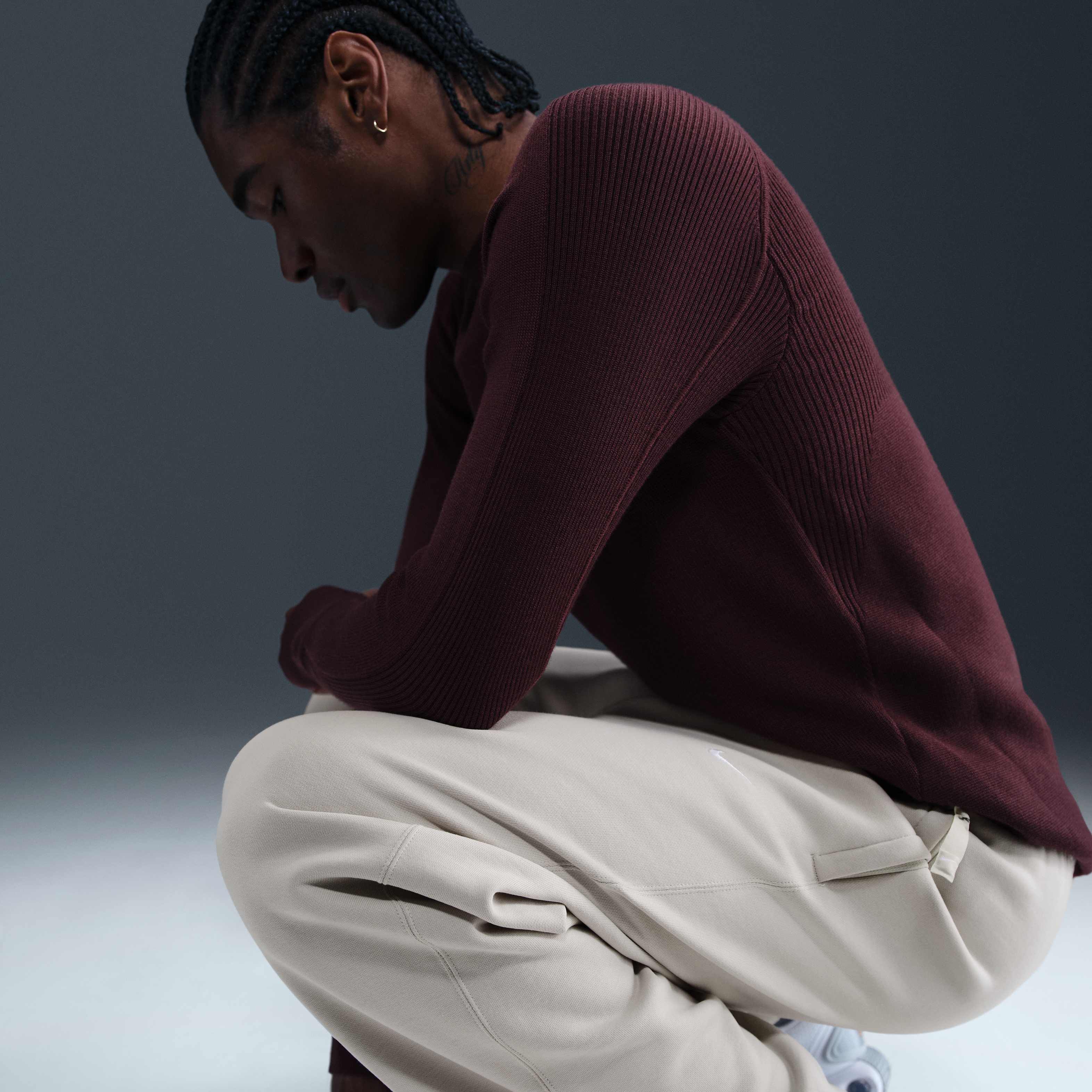 Nike Solo Swoosh image number 4