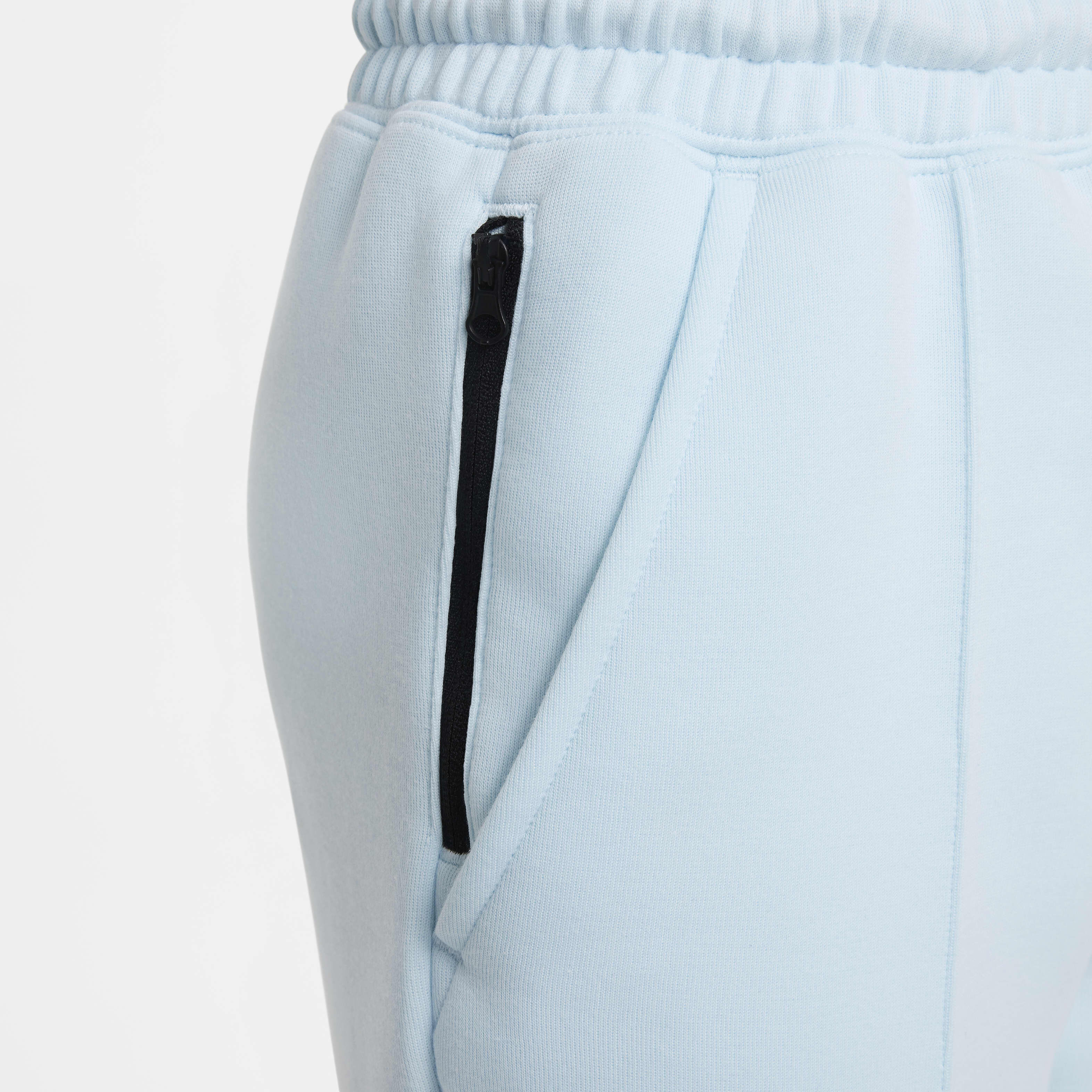 Nike tech essential joggers junior store
