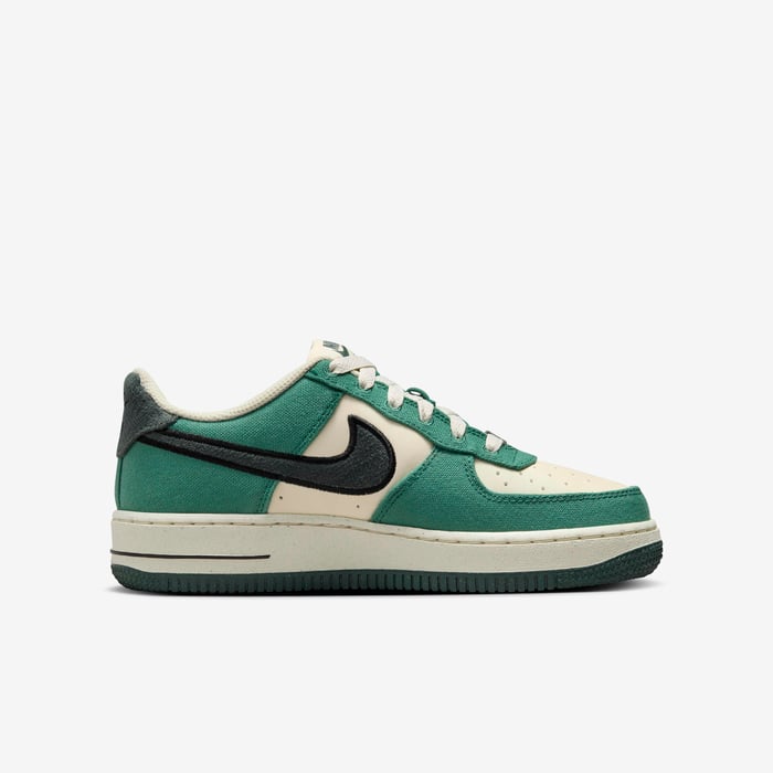 Nike Air Force 1 LV8 image number 2 Nike Air Force 1 LV8 image number 2