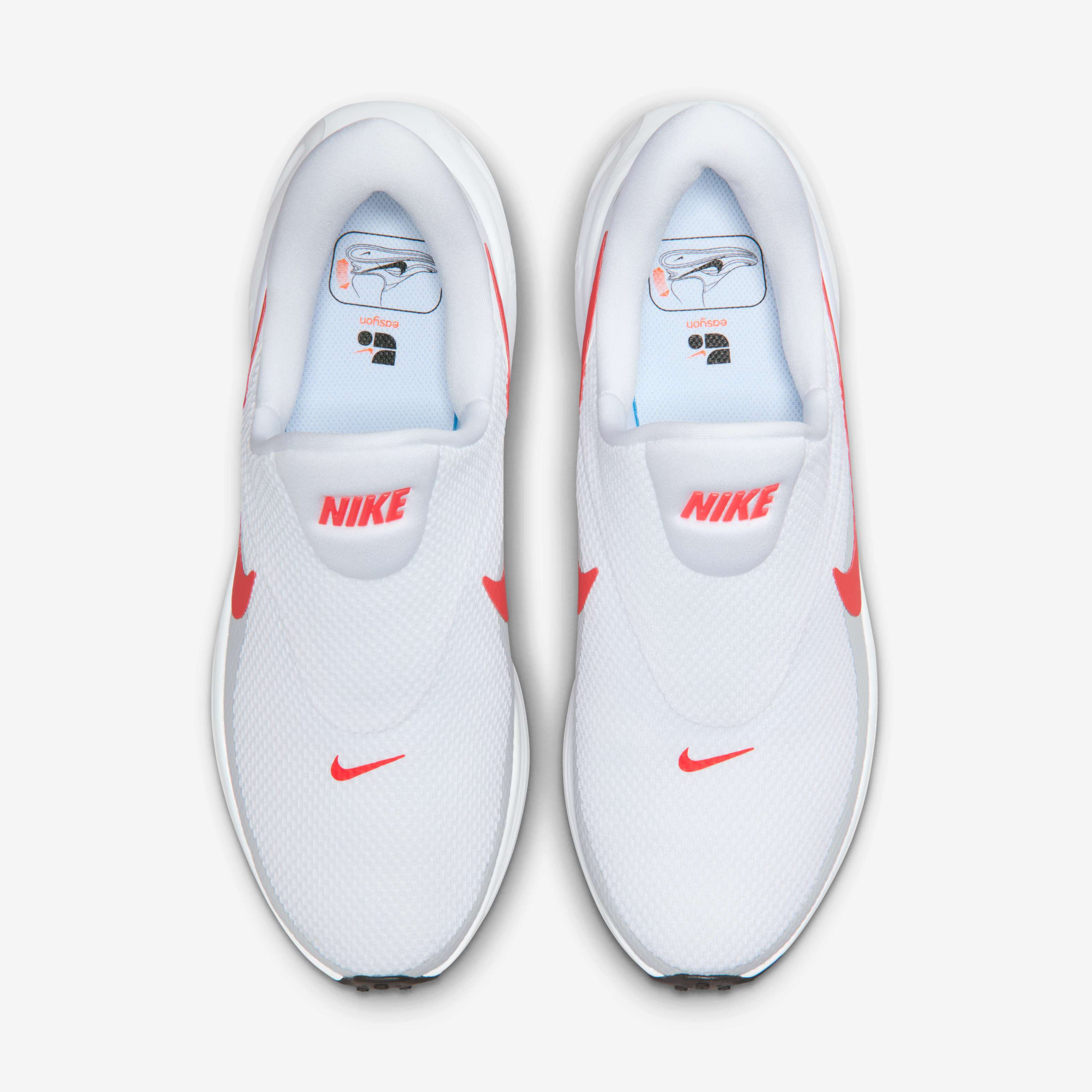 Nike Revolution 8 EasyOn image number 3