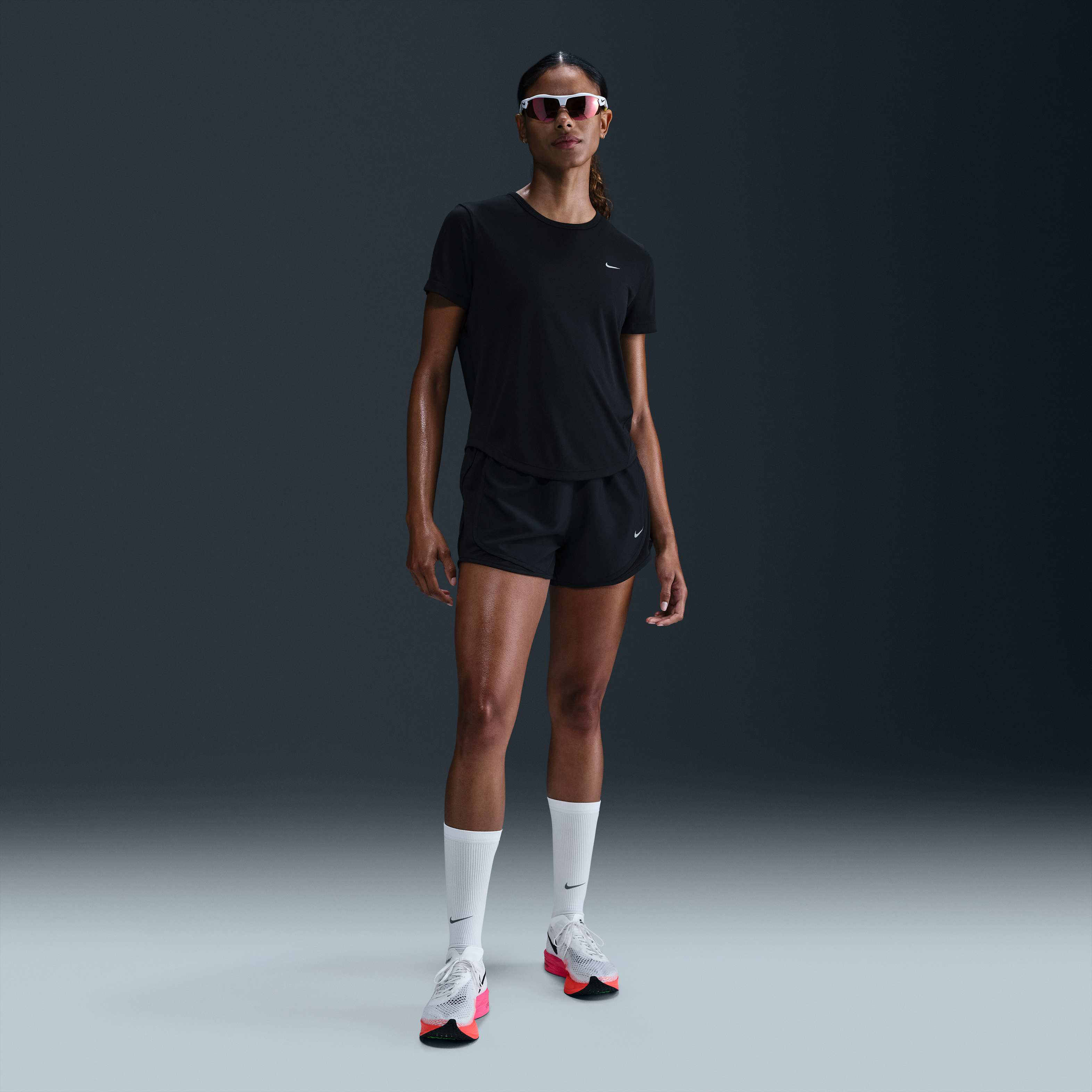 نايكي تيمبو image number 3