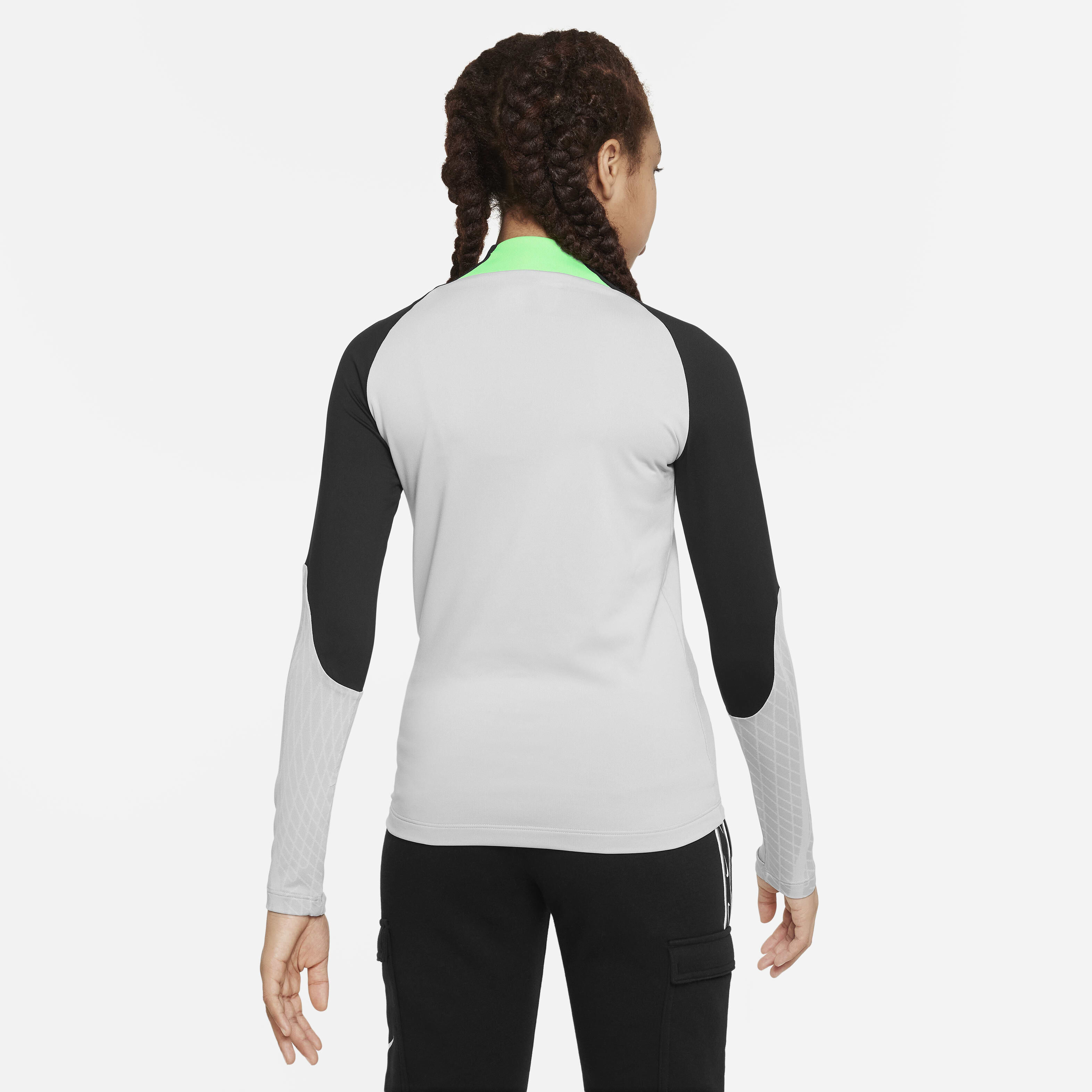 ليفربول F.C. سترايك image number 1