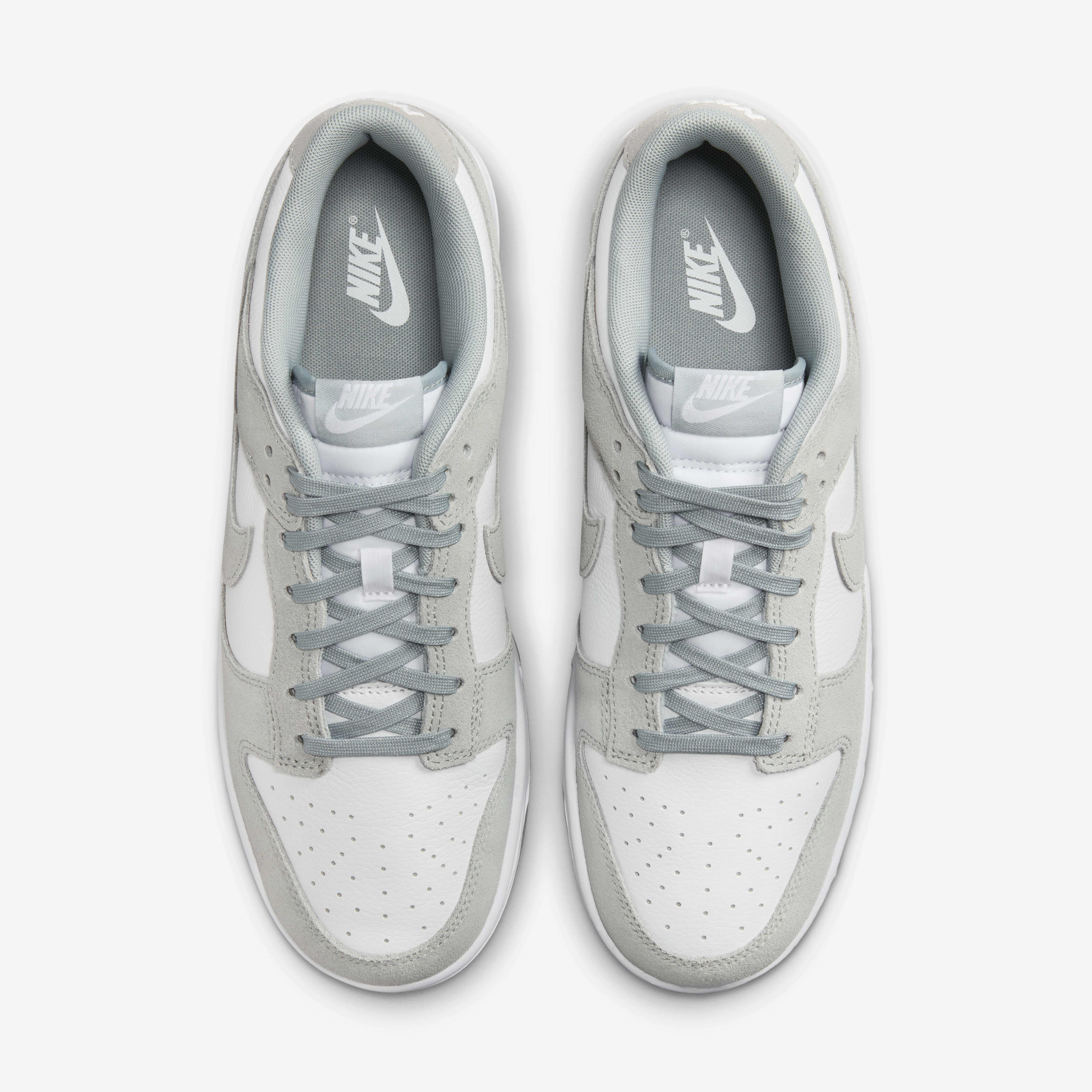 White leather nike dunks low tops outlet