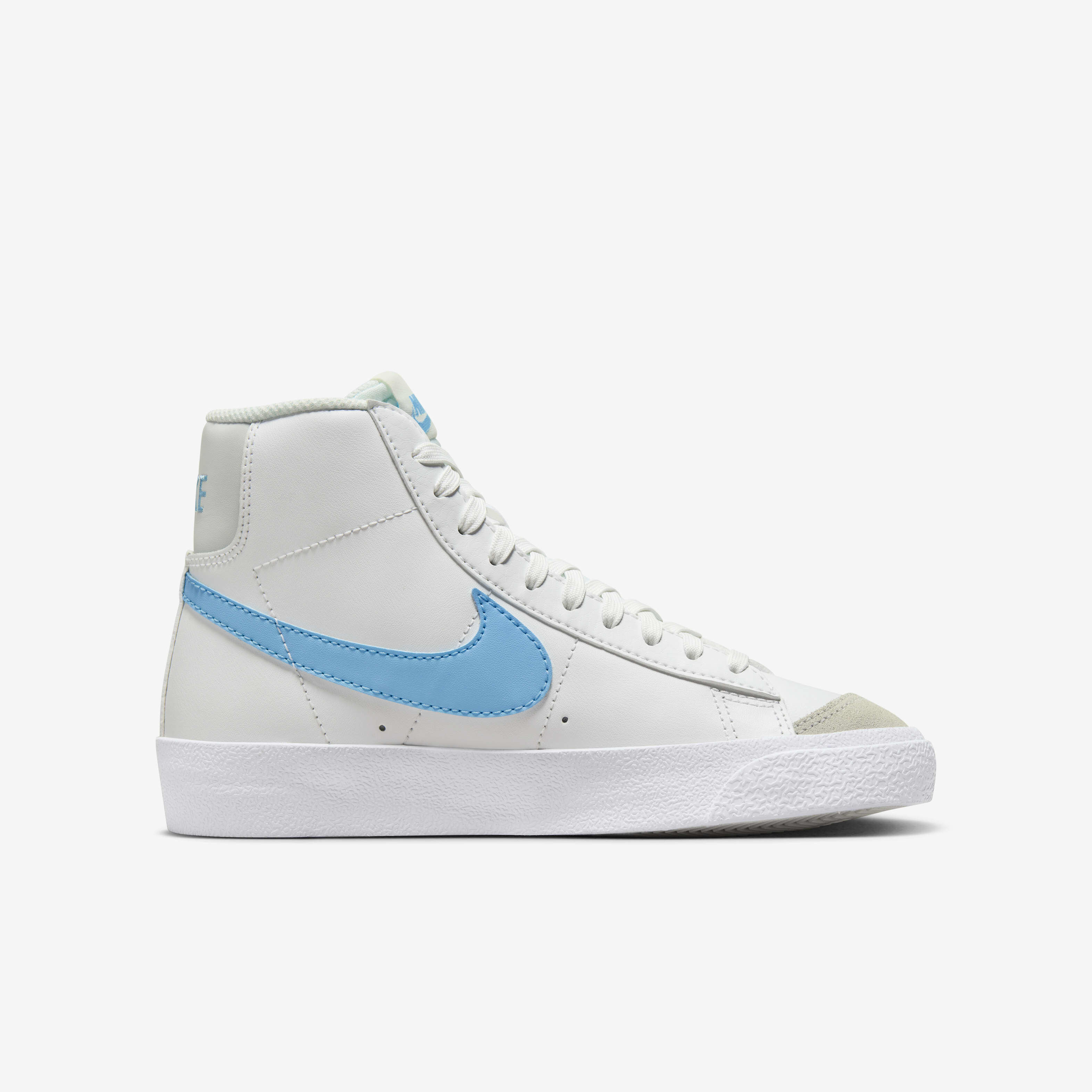 Nike Blazer Mid '77 image number 2