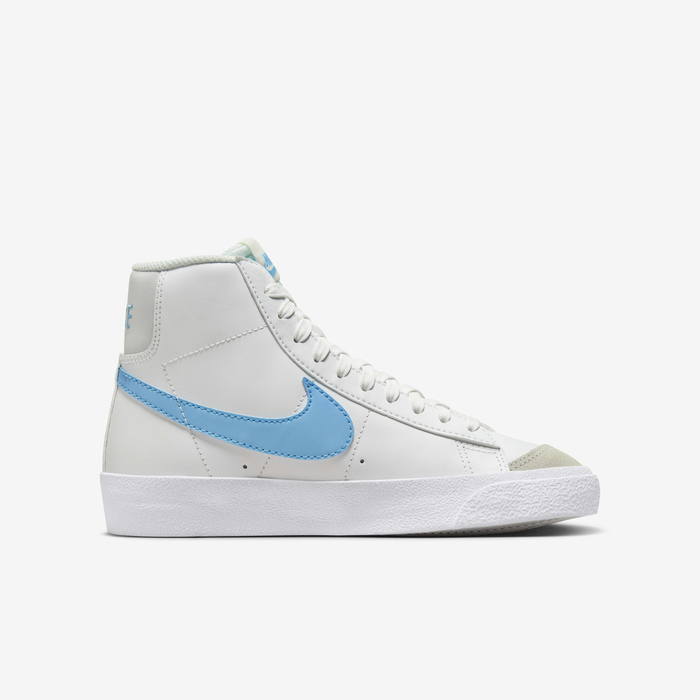 Nike Blazer Mid '77 image number 2 Nike Blazer Mid '77 image number 2