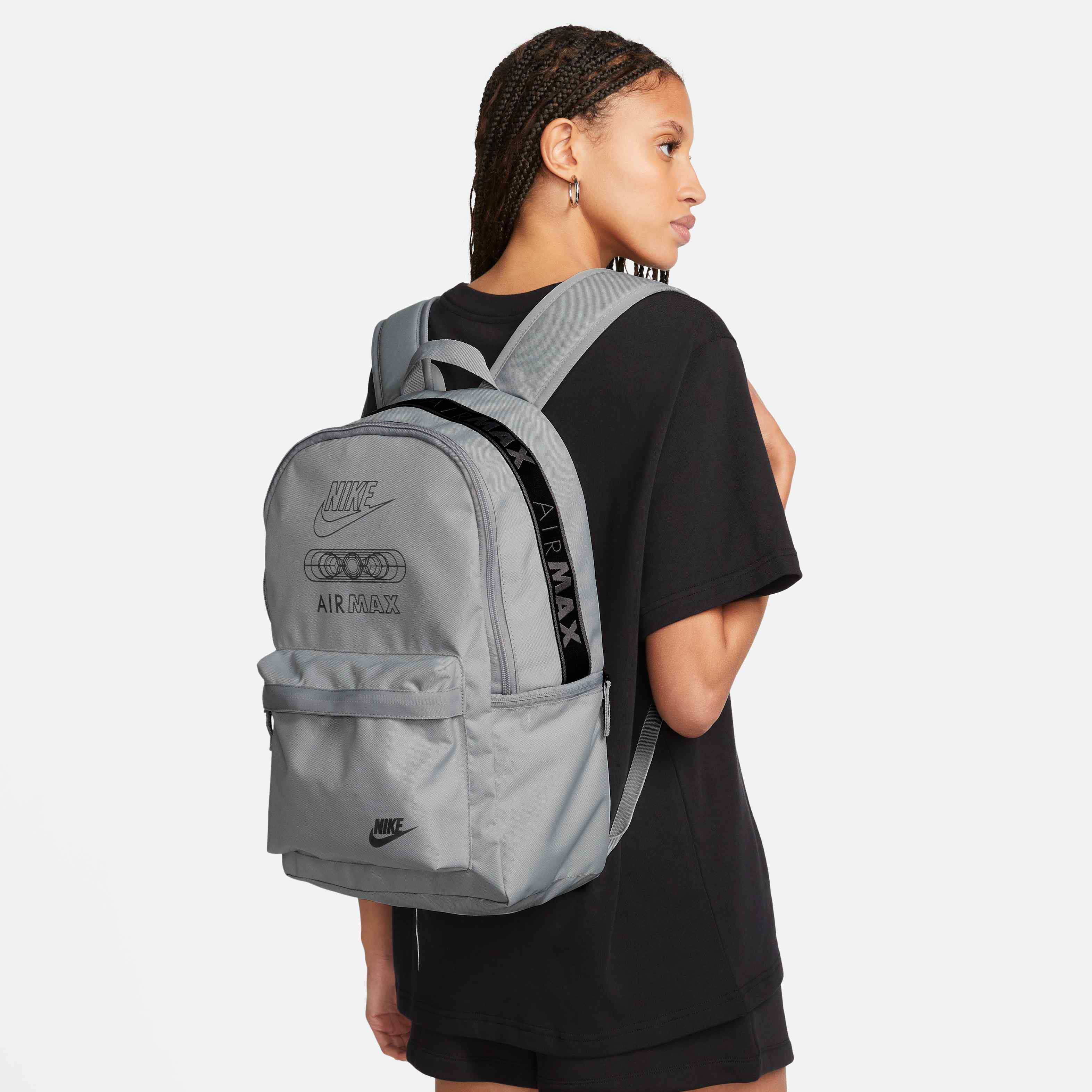 Nike Heritage image number 0