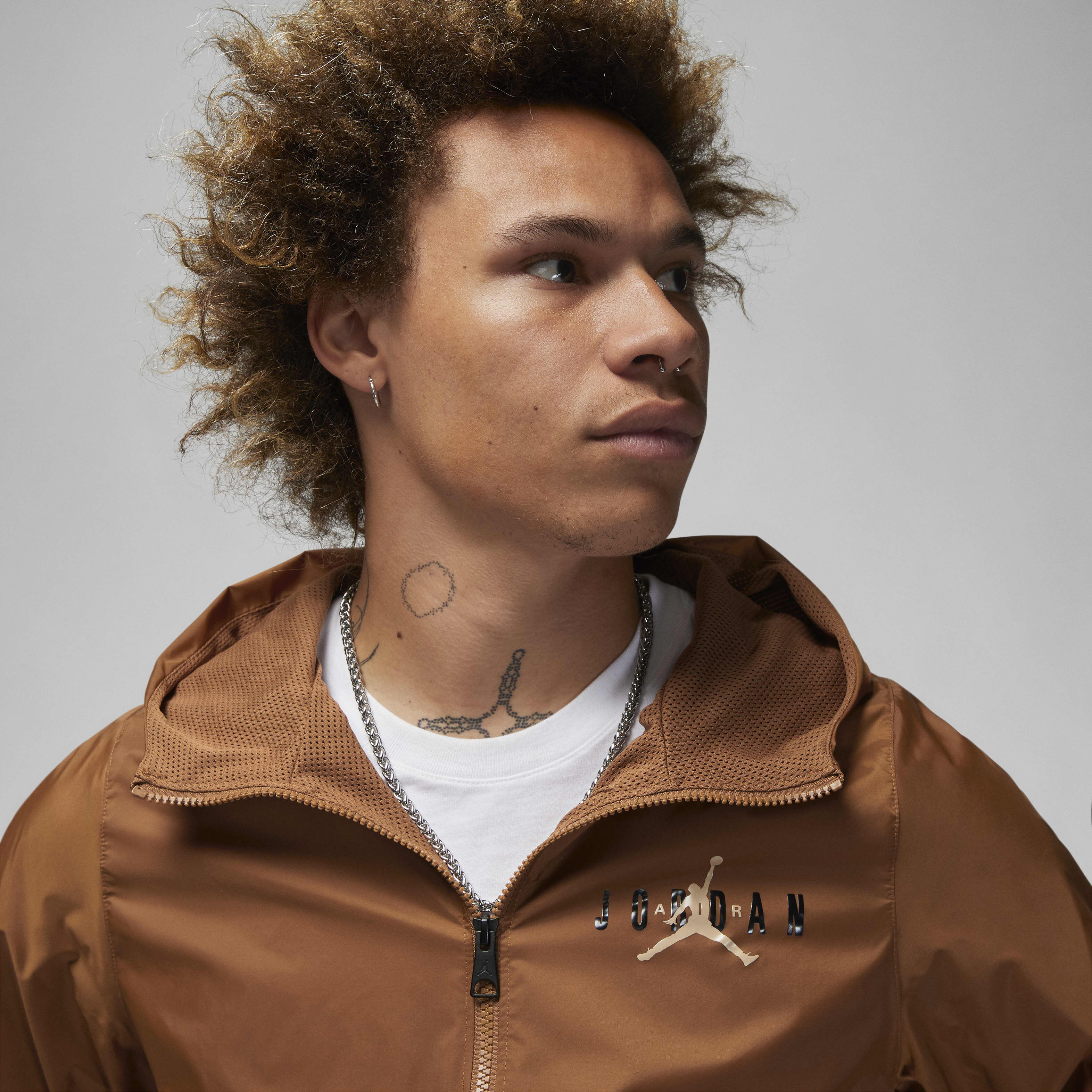 Jordan Essentials image number 2