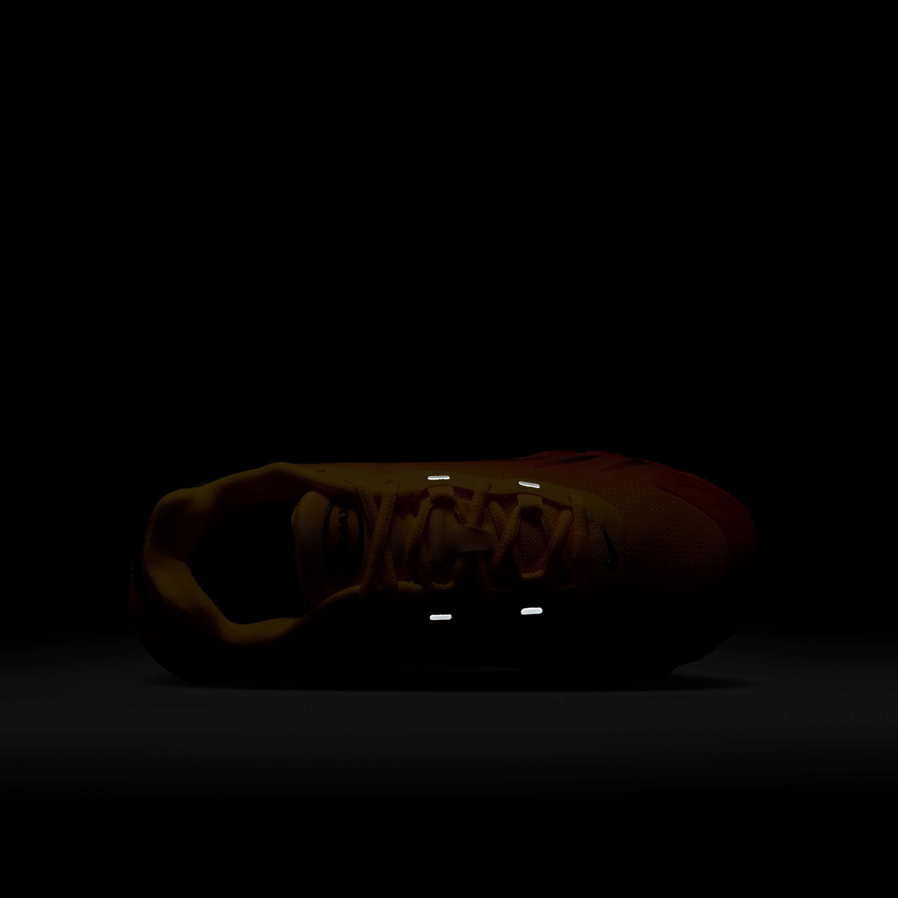 Nike Air Max Dn8 image number 8