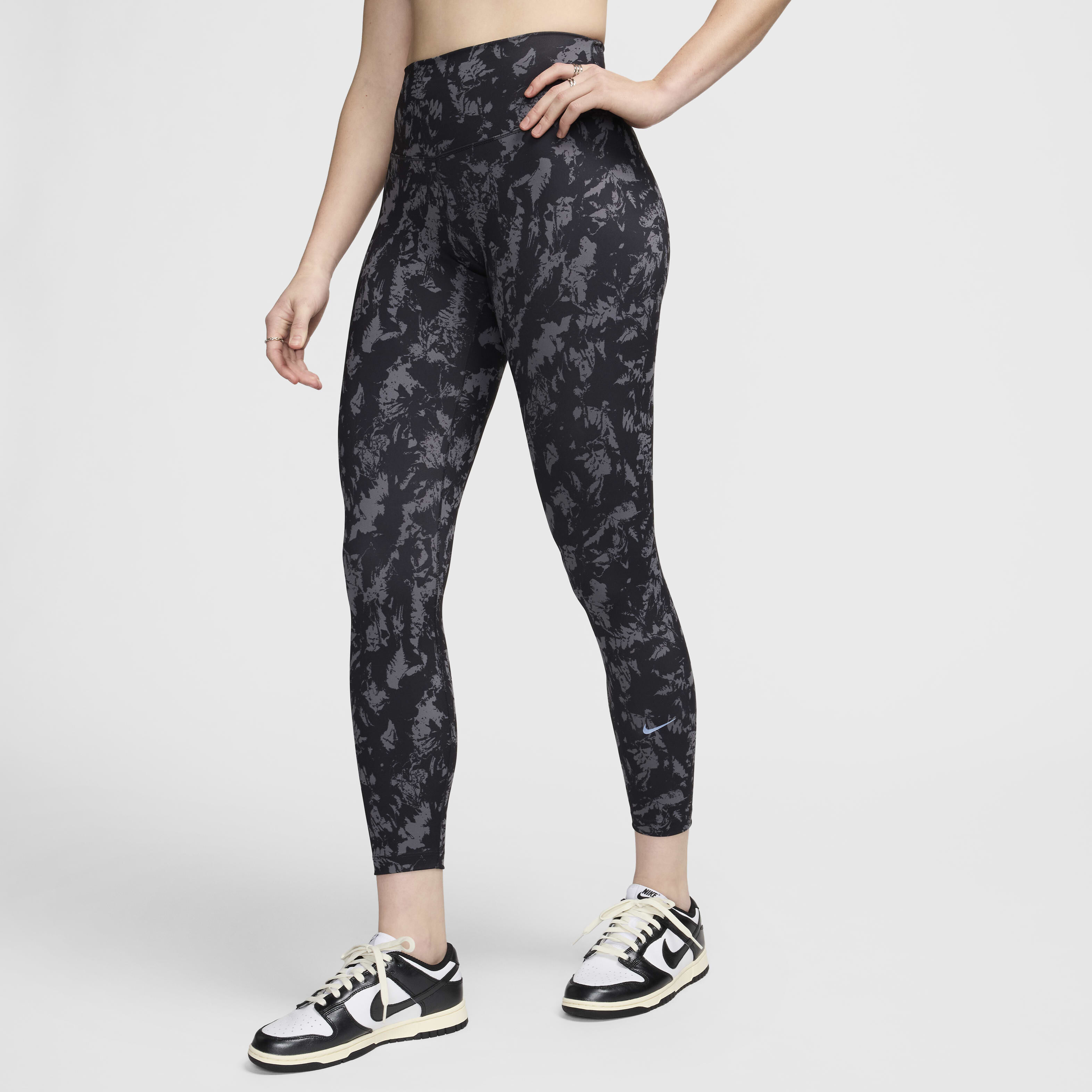 Buy Nike One Women s High Waisted 7 8 Printed Leggings Nike Kuwait Official