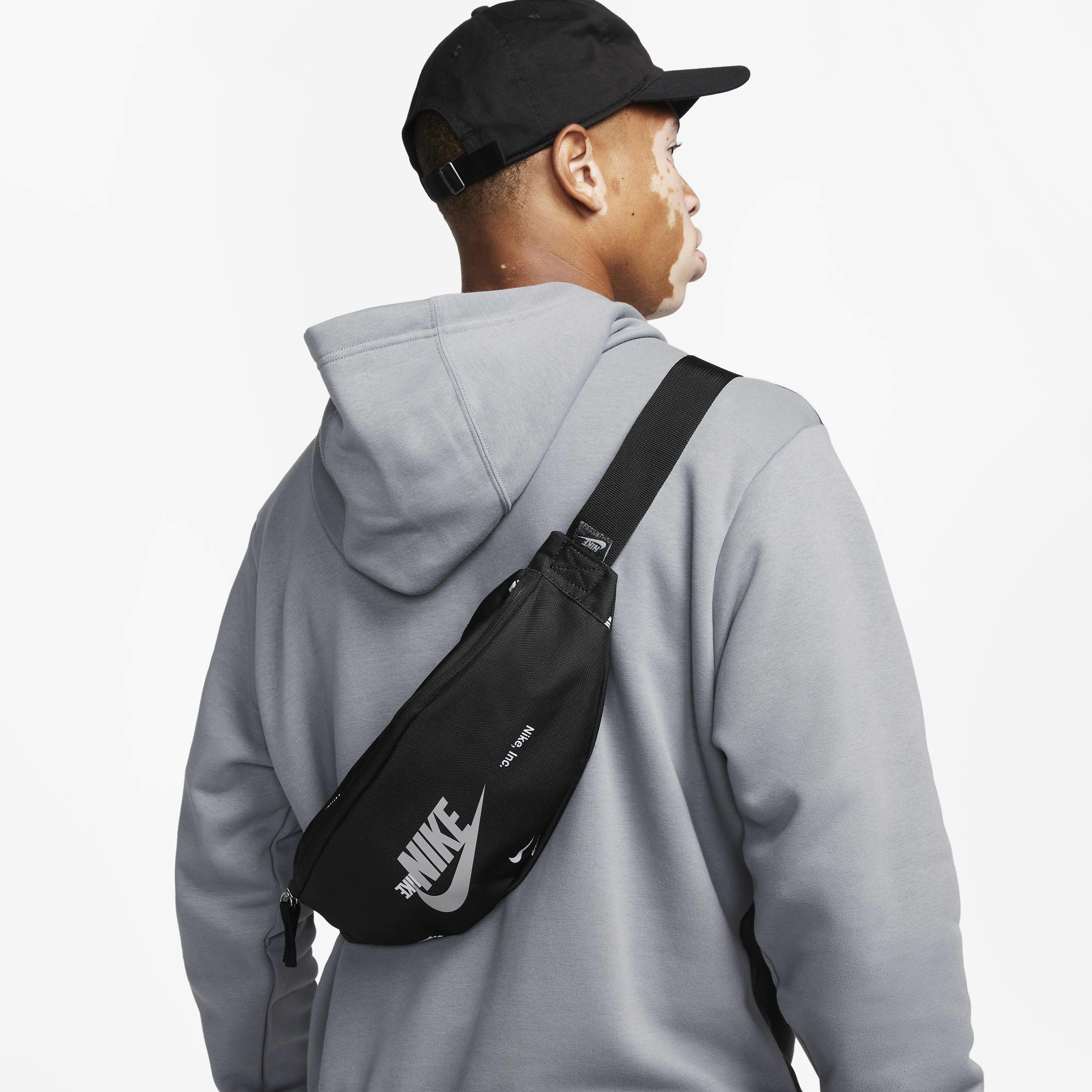 Nike Heritage image number 0