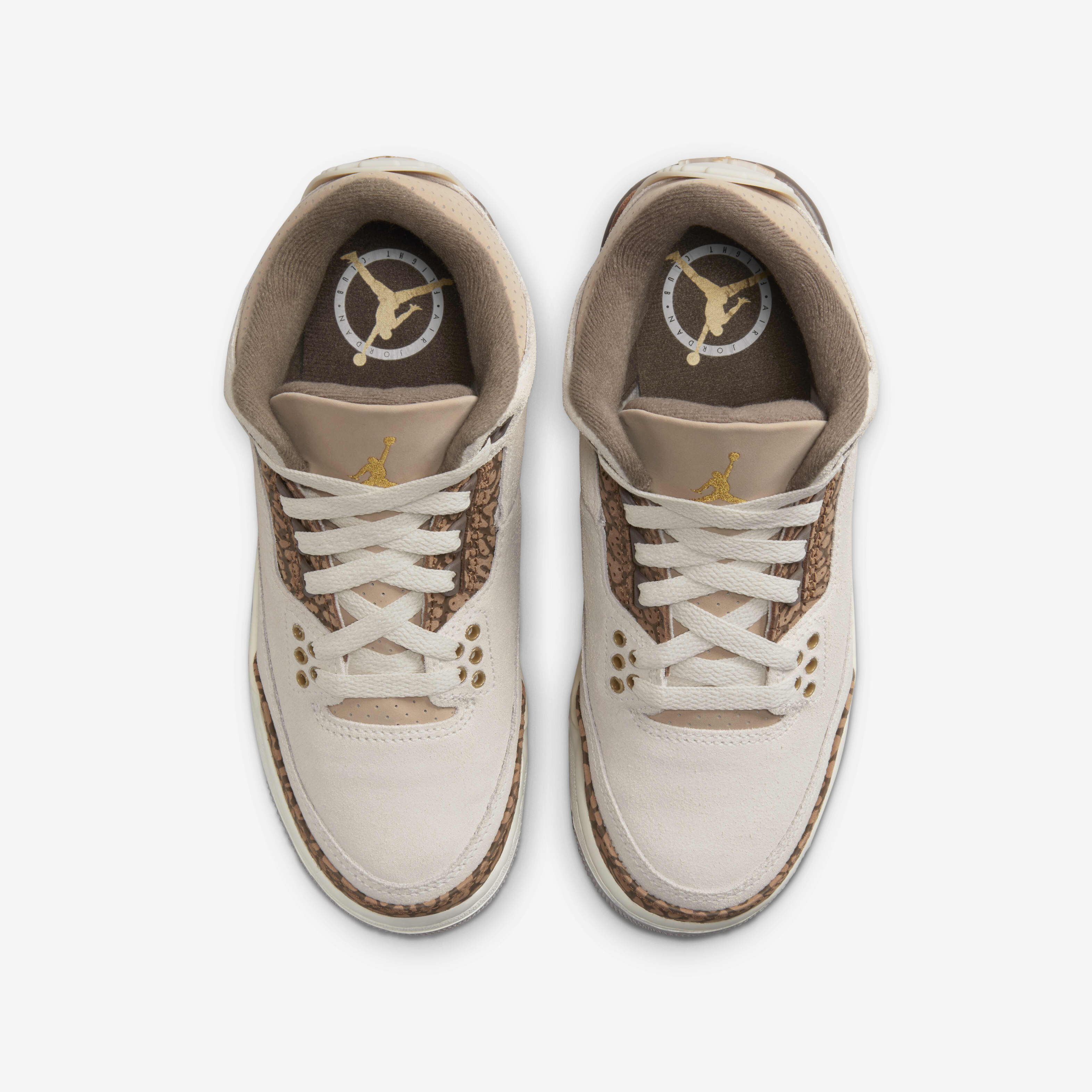 Air Jordan 3 Retro 'Pure Money' image number 3