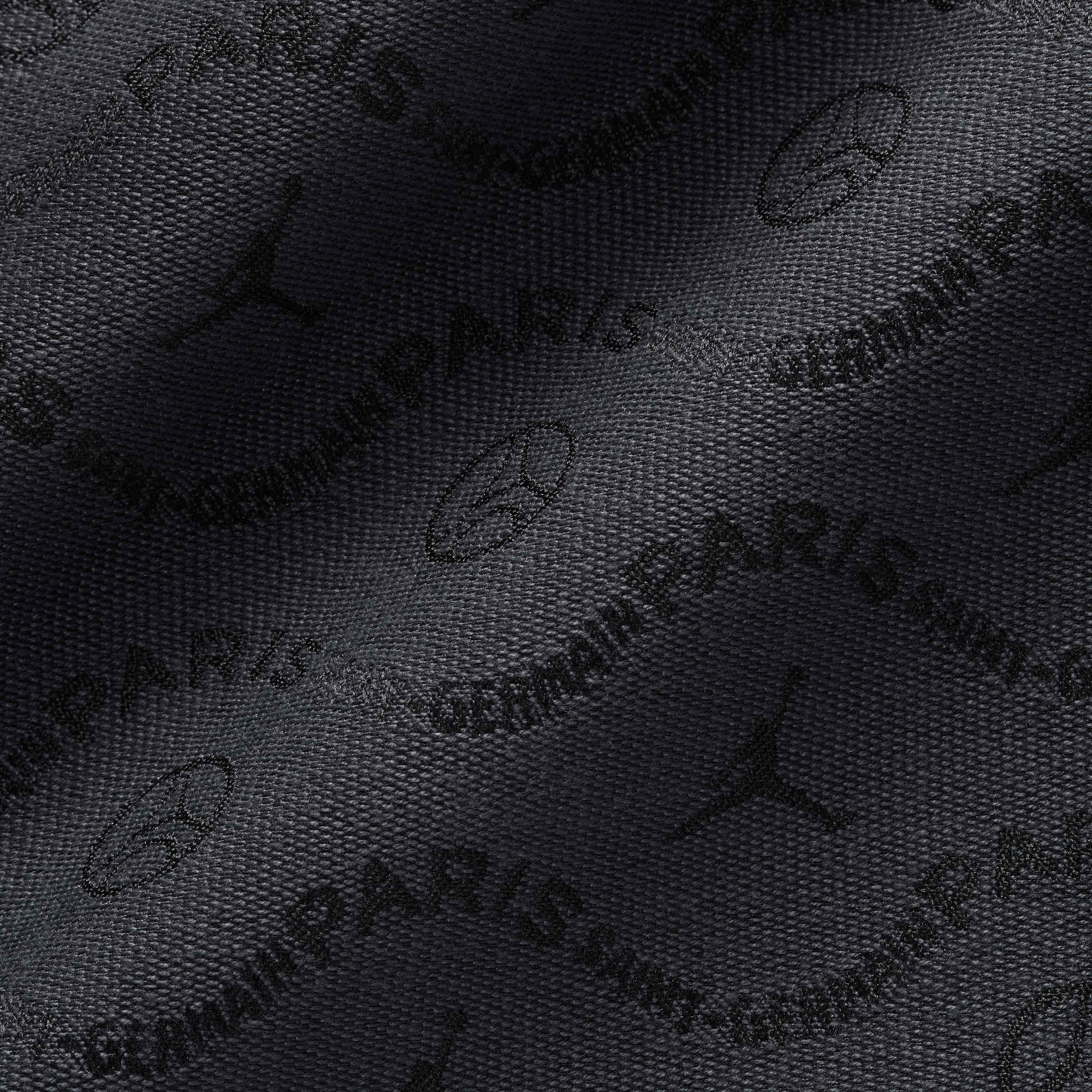 Zoom image