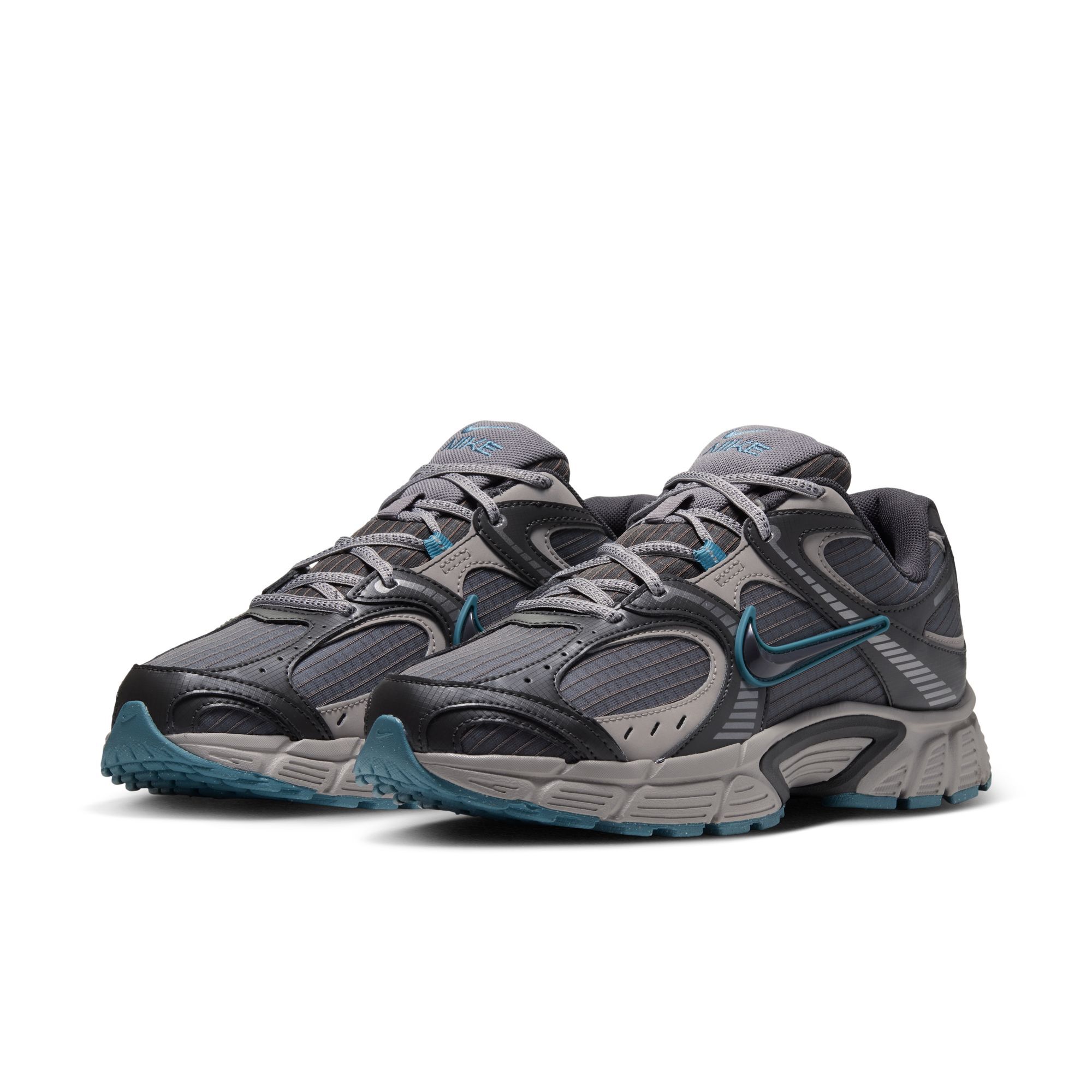 Nike V5 RNR Ripstop image number 2